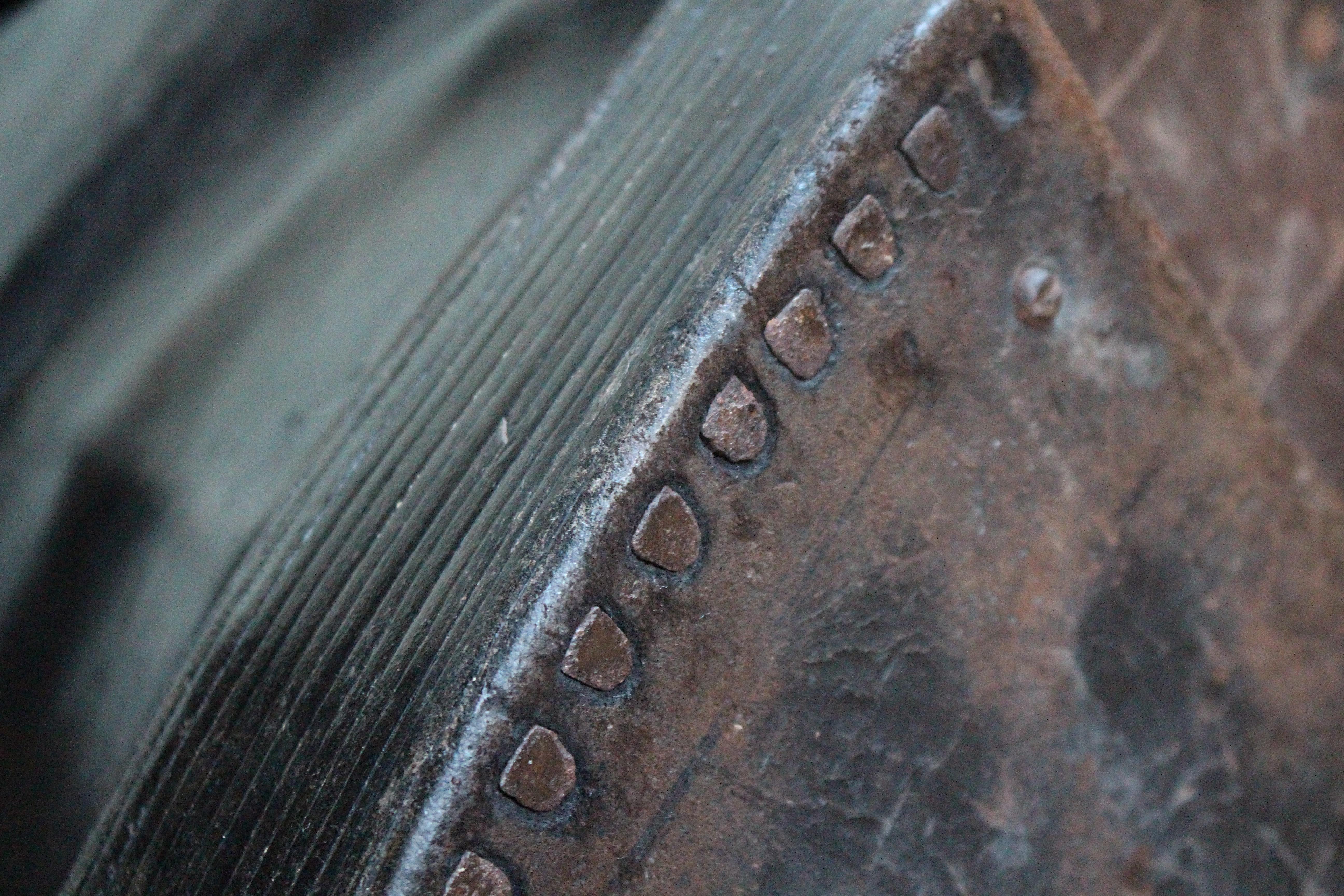 19. Jahrhundert überdimensionale riesige Folk Art Vollleder Messe Zeichen Balmoral Boot im Angebot 2