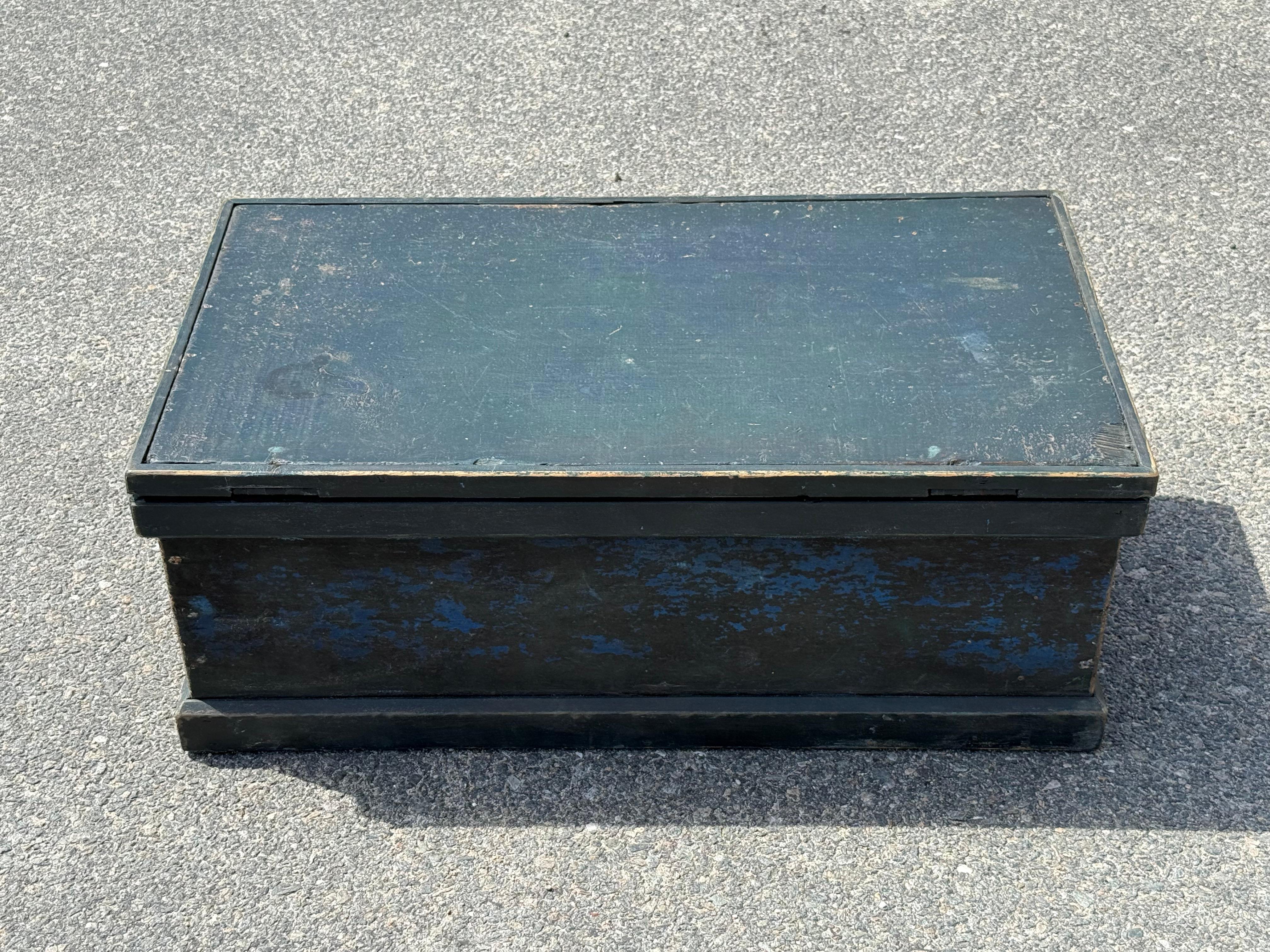Hand-Crafted 19th Century Paint Decorated Sea Chest For Sale