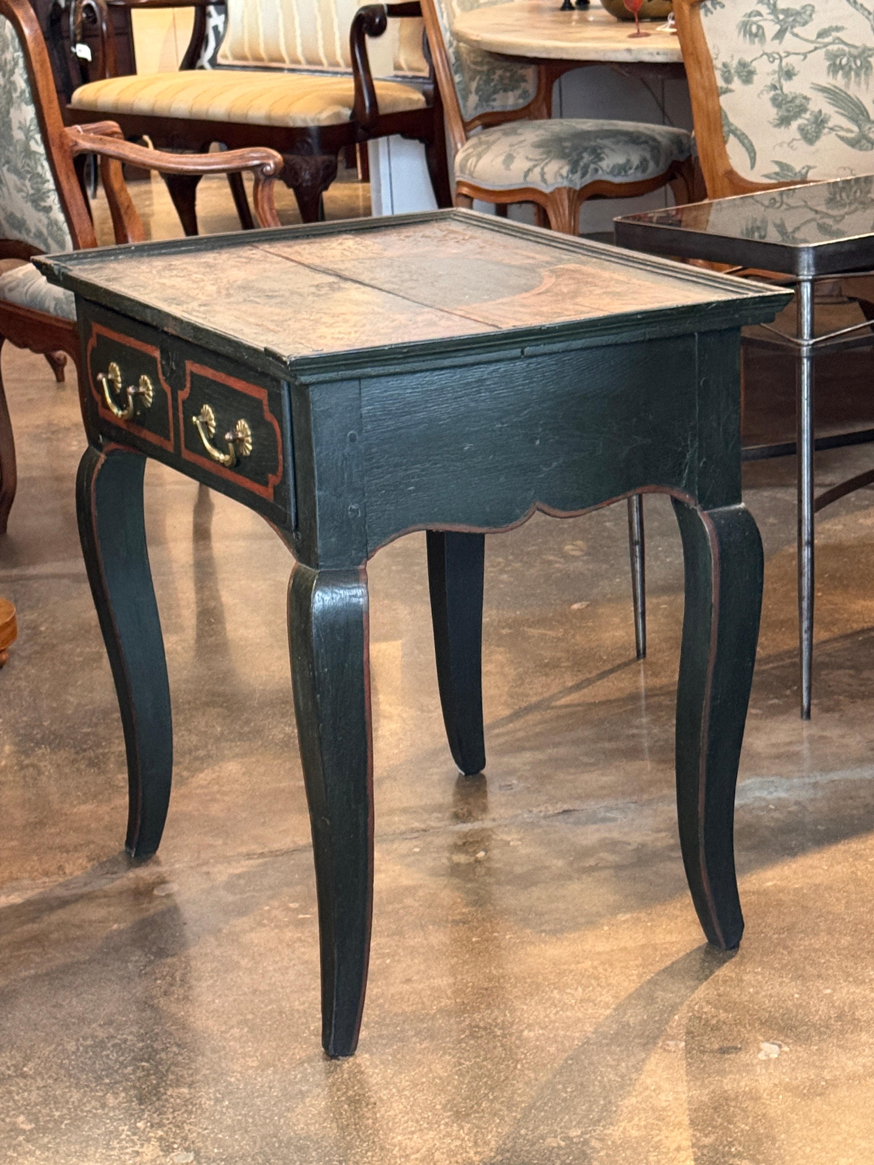 19th Century Paint-Decorated Table With Raised-Edge Top in vendita 4