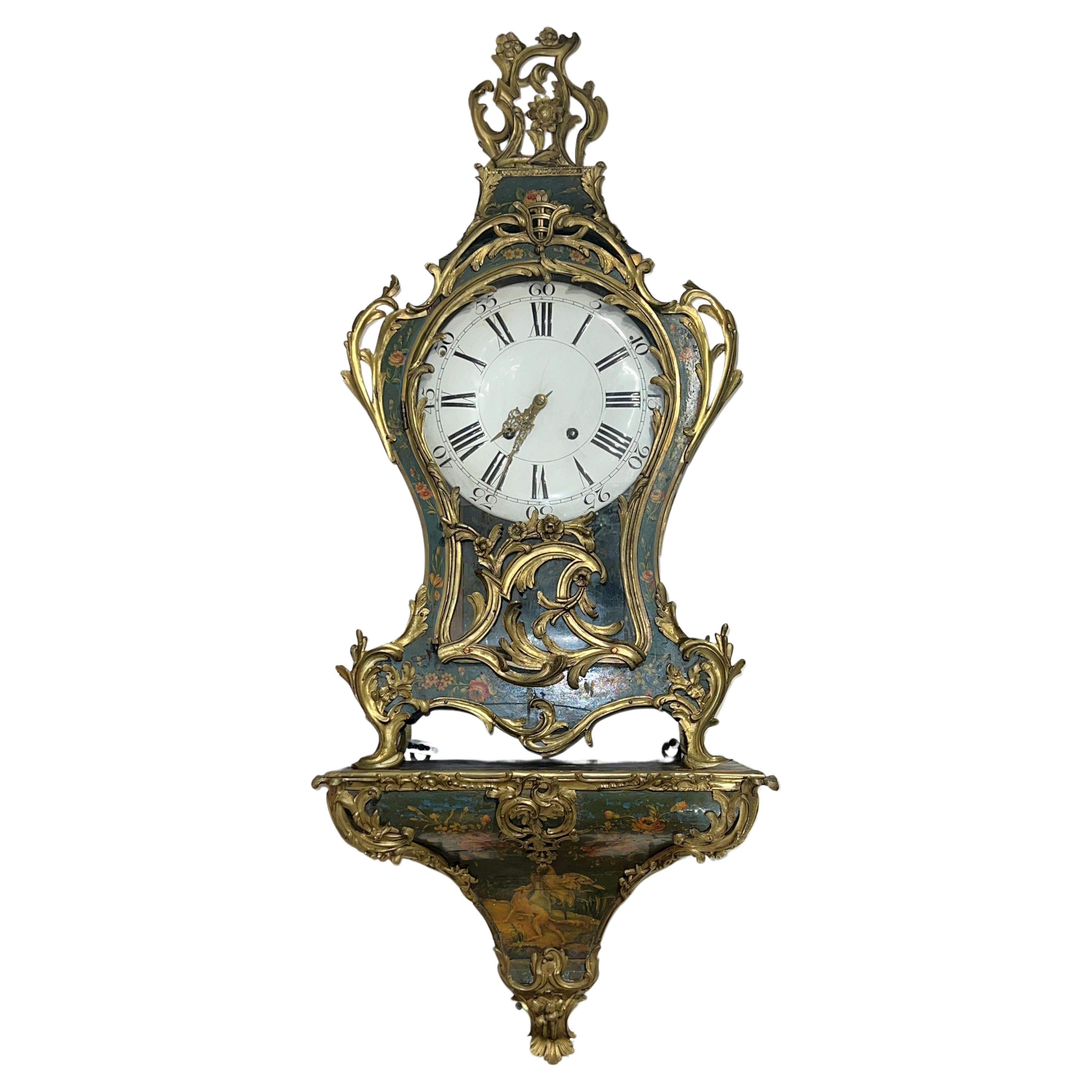 Horloge de support en bronze doré et peint du 19e siècle de style Louis XV