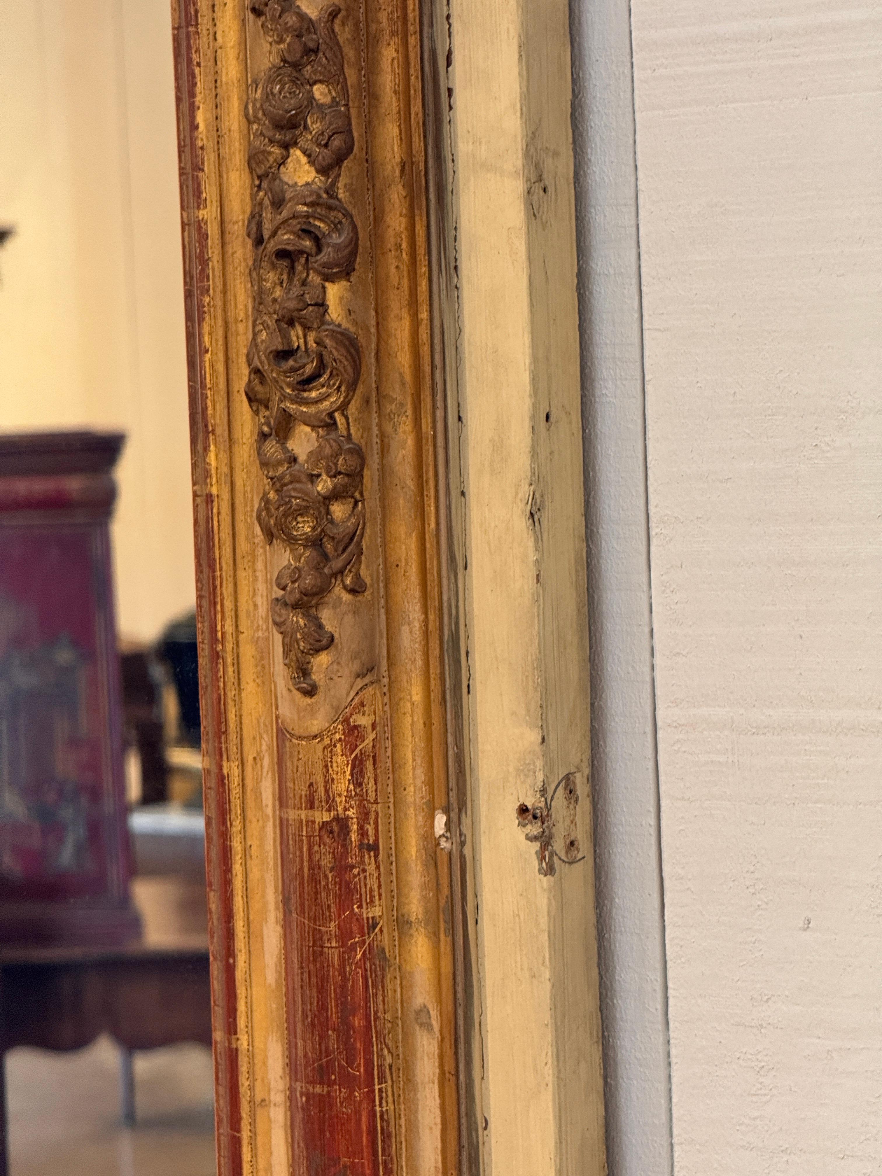 Bois Miroir en bois peint et doré du 19e siècle en vente