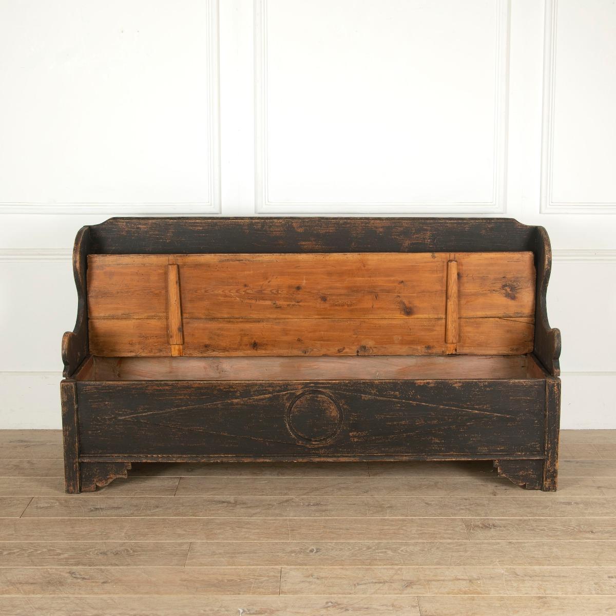19th Century Painted Bench In Good Condition In Gloucestershire, GB