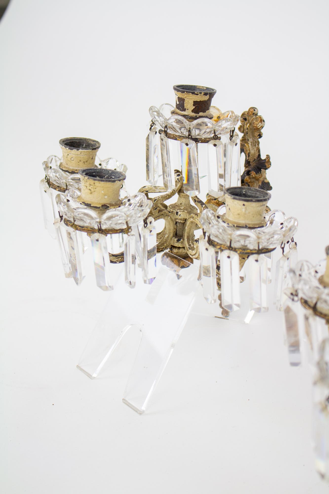 Vierarmige Baccarat-Kerzenleuchter aus lackiertem Messing und Kristall aus dem 19. Jahrhundert – ein Paar im Angebot 3