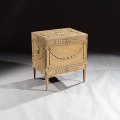 Coffre / Cellaret en carton pierre peint du XIXe siècle de style néoclassique Adam