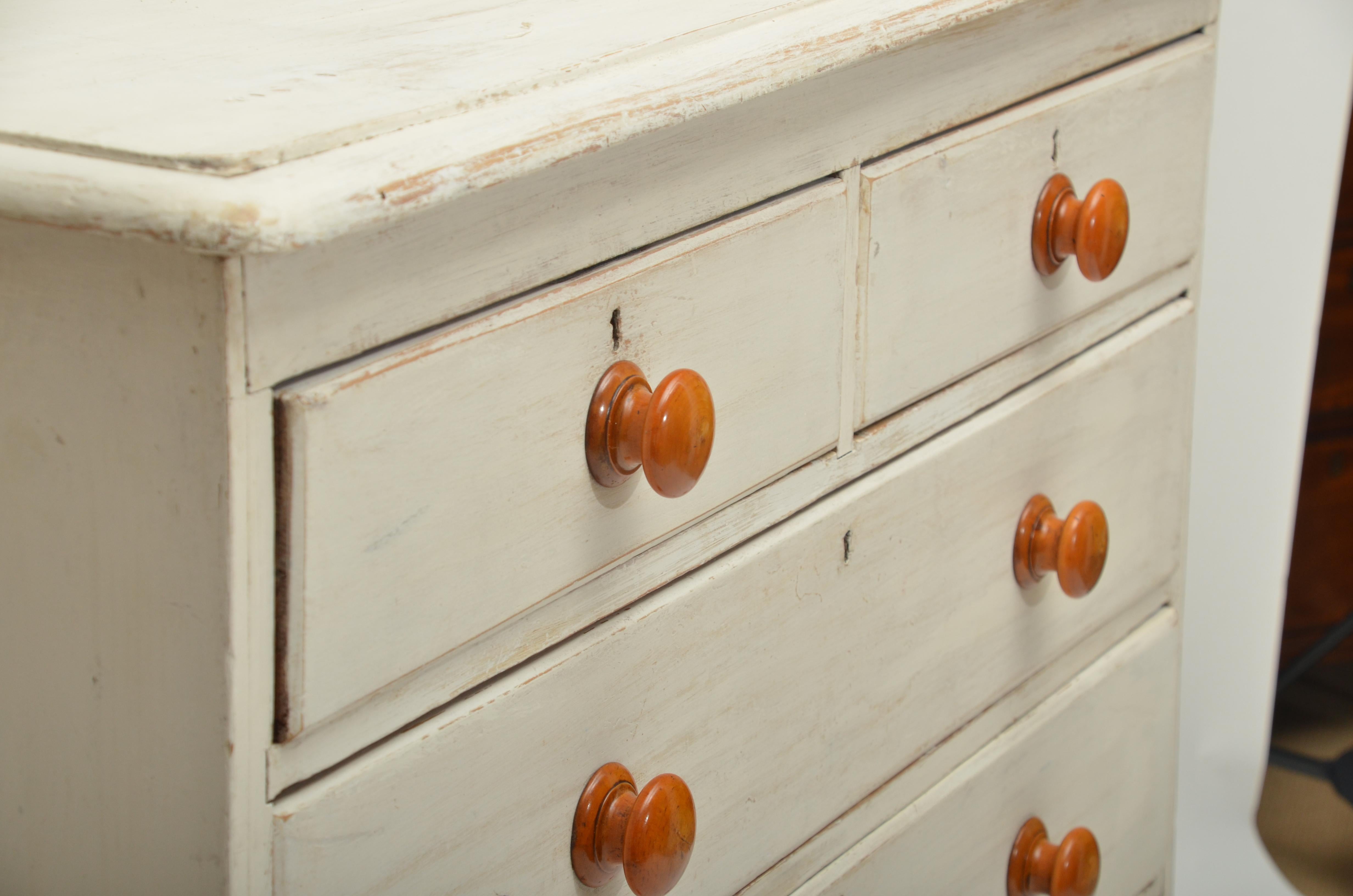 Pine 19th Century Painted Chest of Drawers, England, circa 1850 For Sale