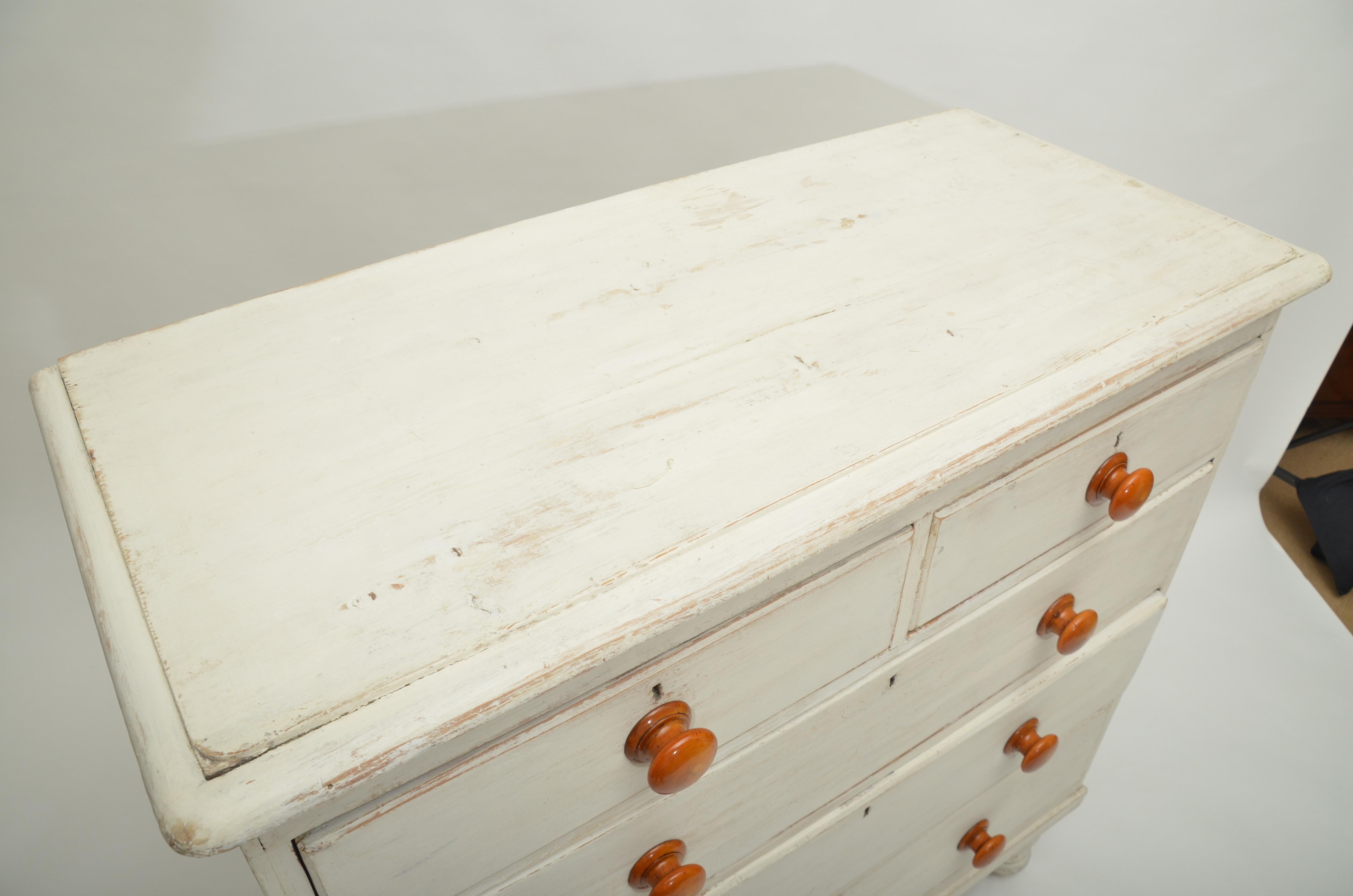 19th Century Painted Chest of Drawers, England, circa 1850 For Sale 4