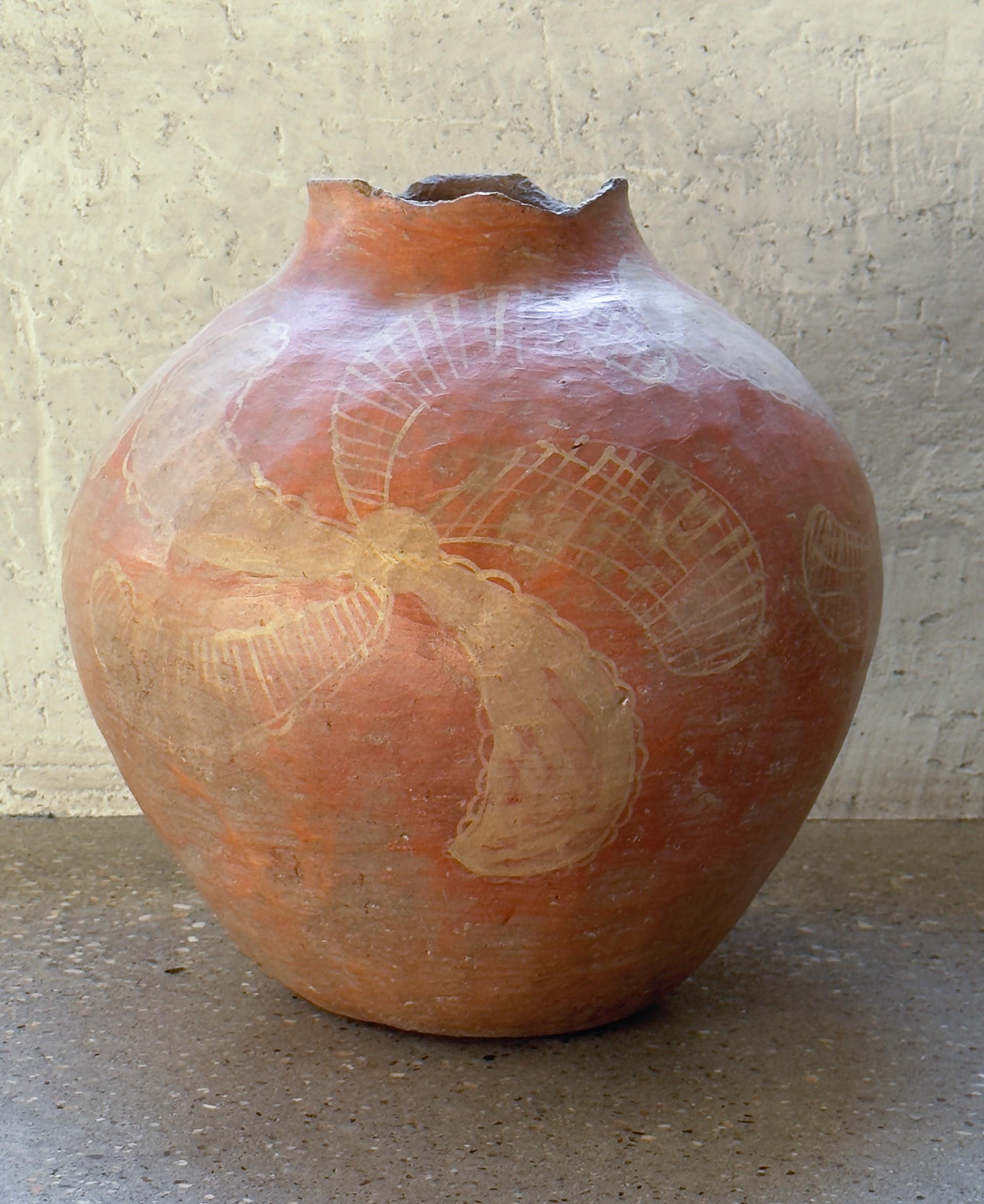 19th Century Painted Clay Country Pot from Brazil In Good Condition For Sale In Chicago, IL
