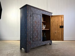 Cómoda francesa pintada del siglo XIX