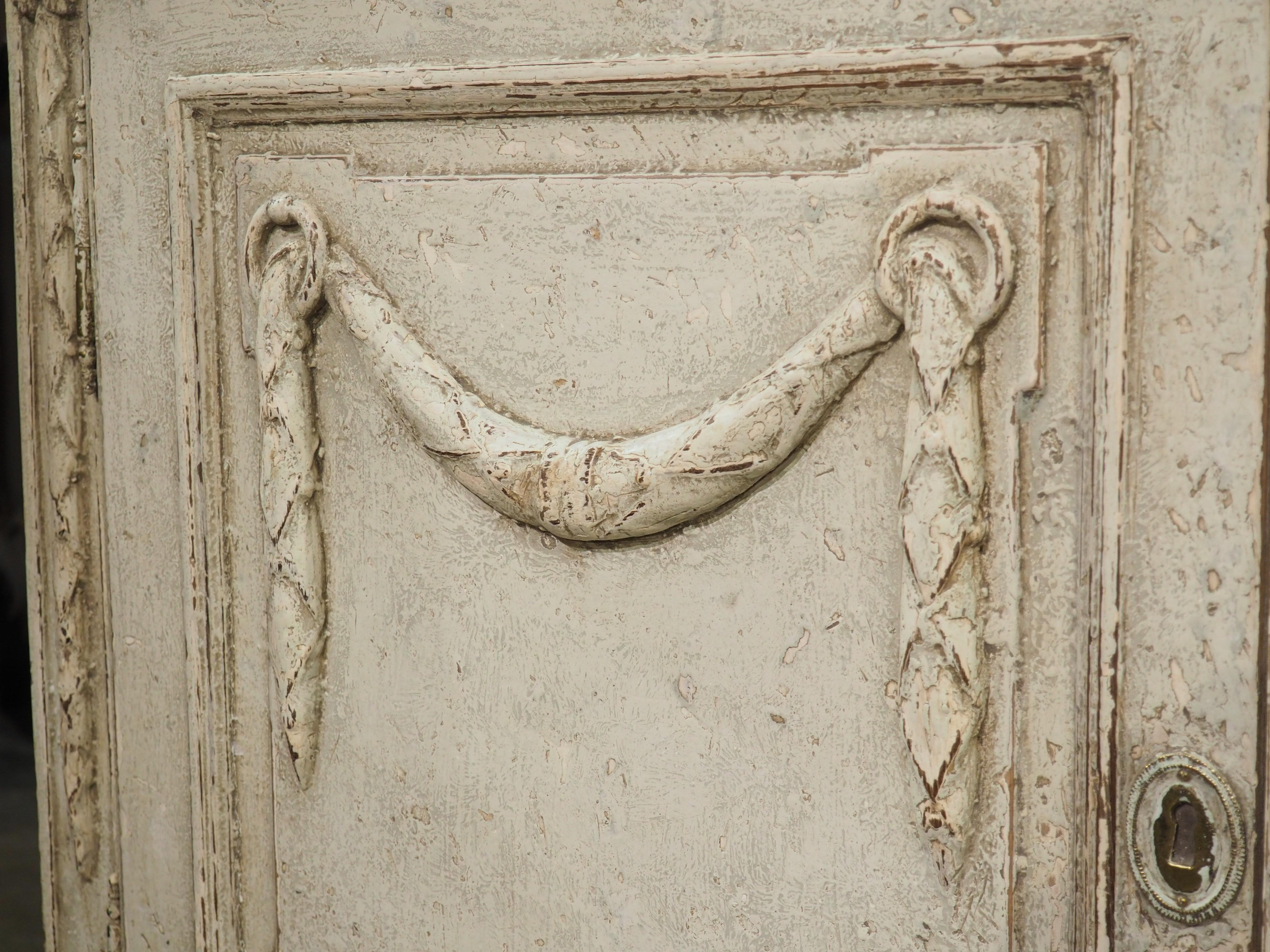 Buffet francese del XIX secolo in stile Luigi XVI dipinto con piano in finto marmo in vendita 4