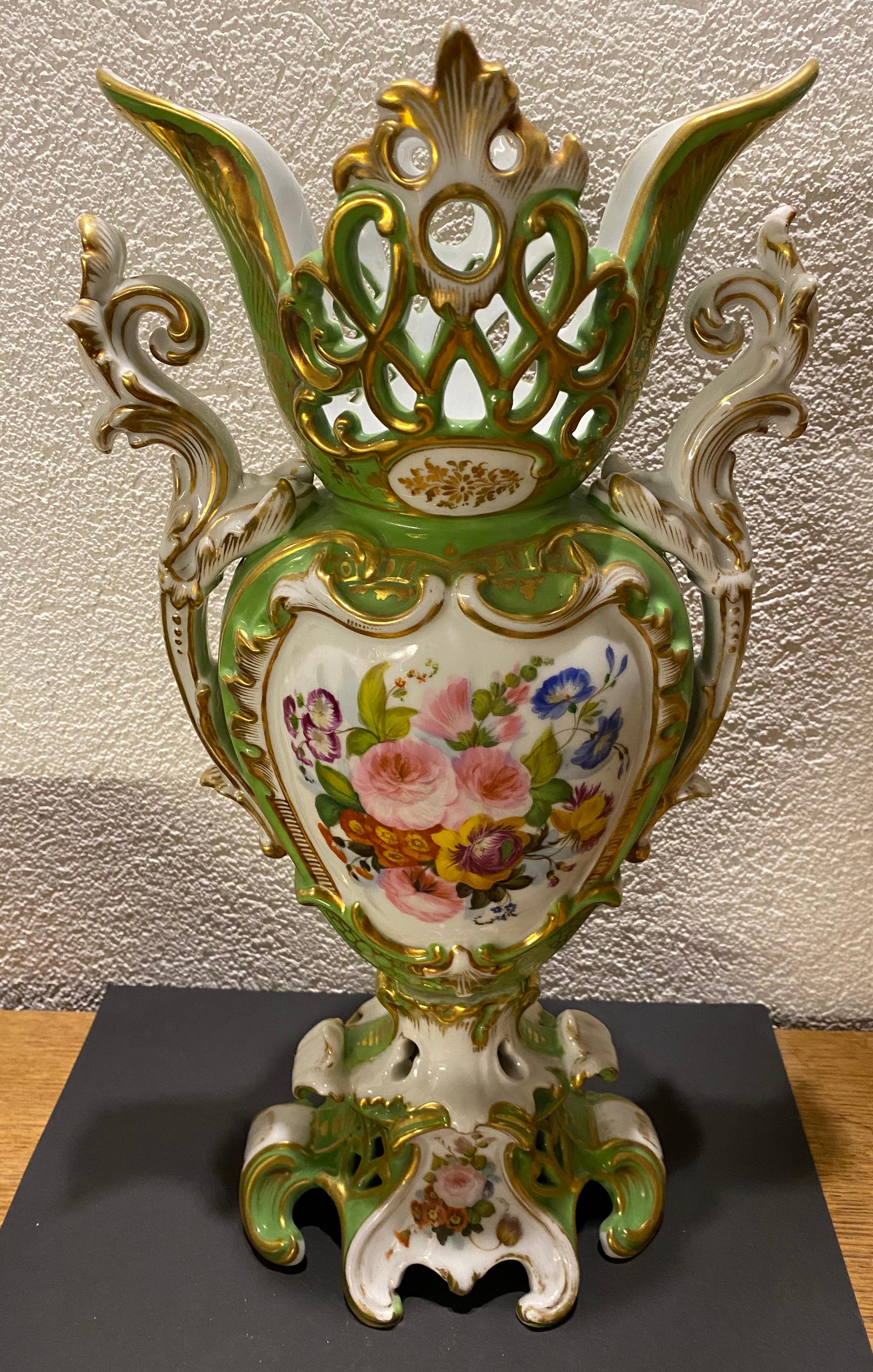 19th Century Painted French Vases In Good Condition For Sale In Palermo, IT