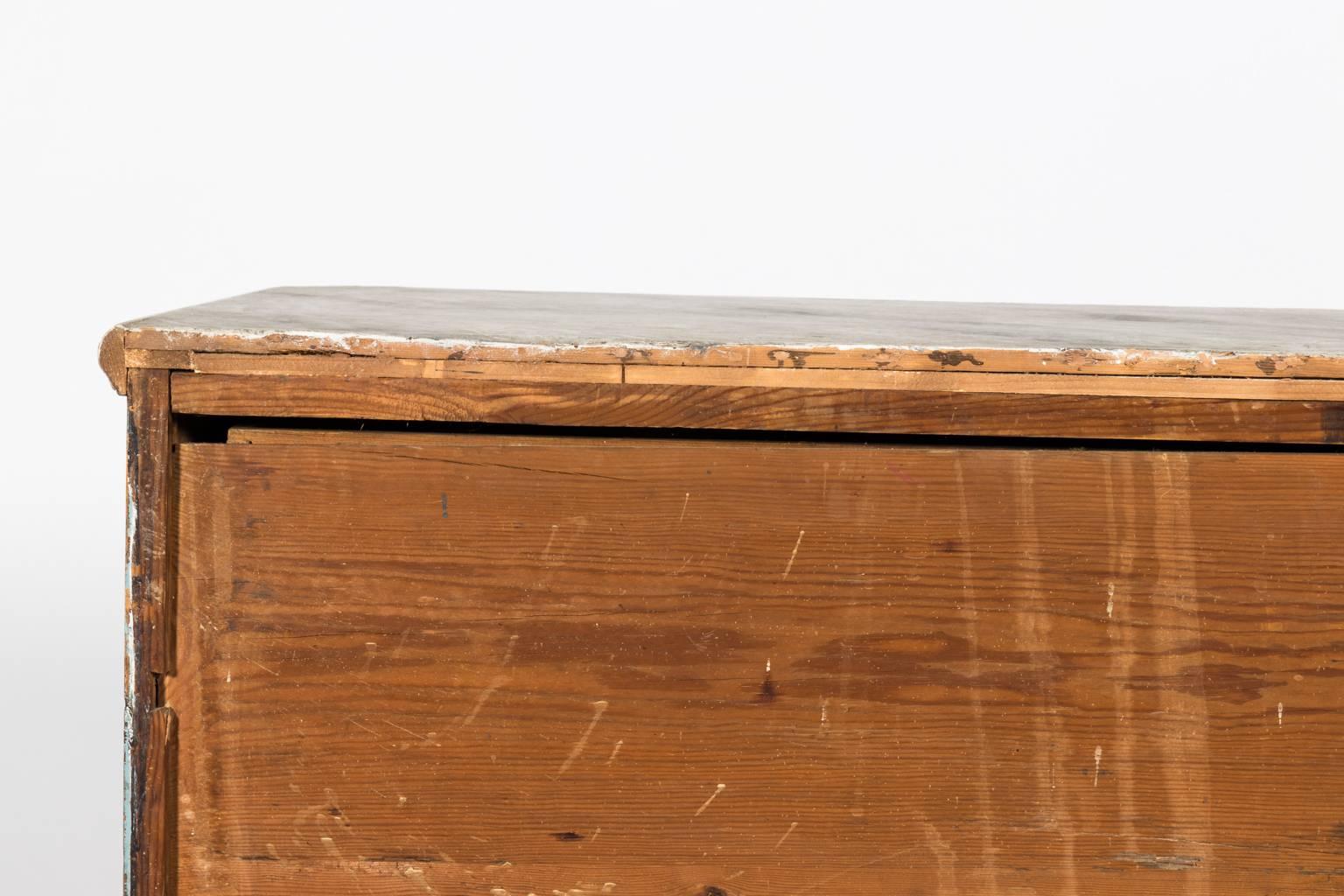 commode gustavienne peinte du 19ème siècle 13