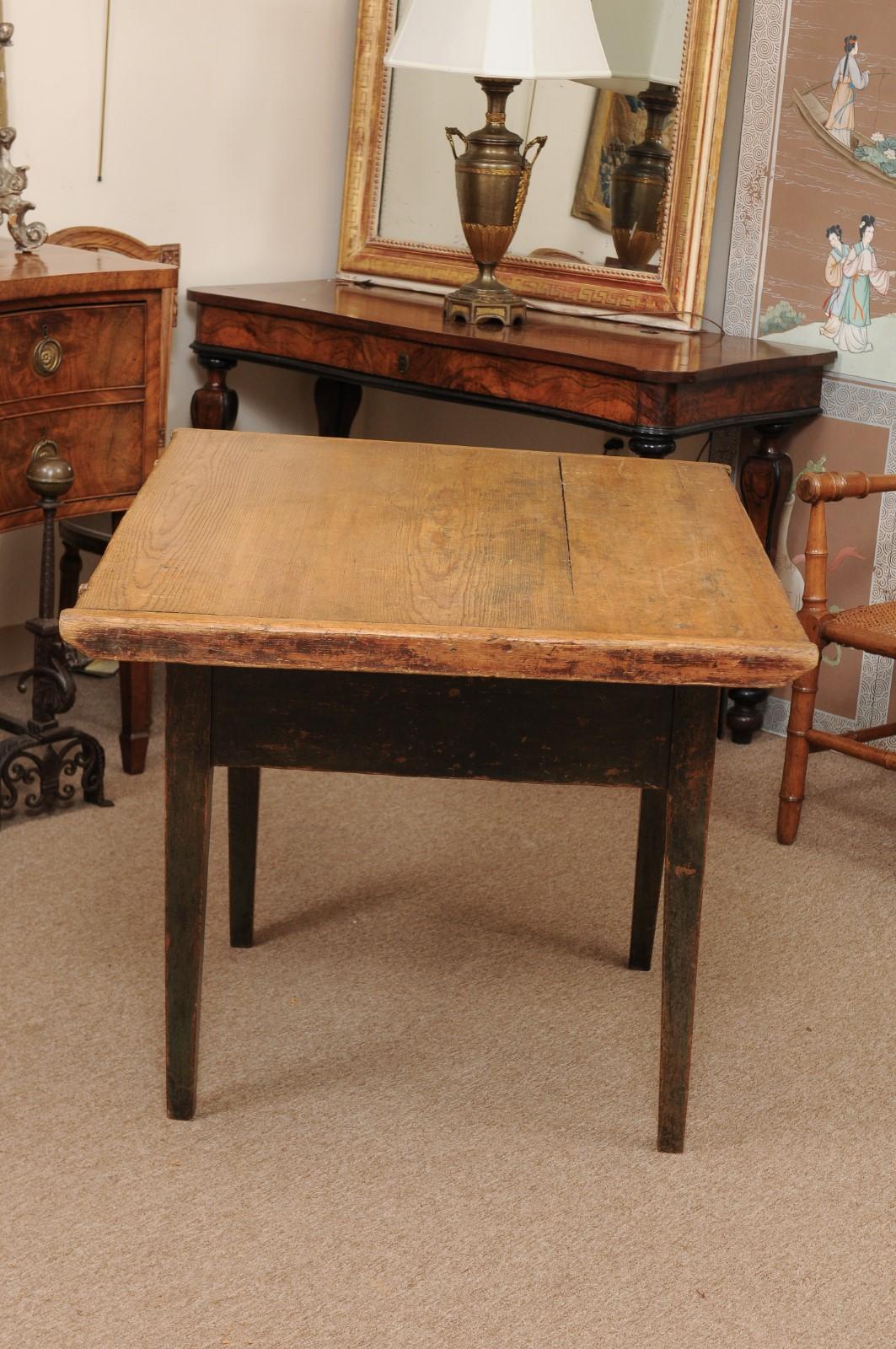 19th Century Painted Kitchen Table with 1 Deep Drawer & Tapered Legs, Sout For Sale 4