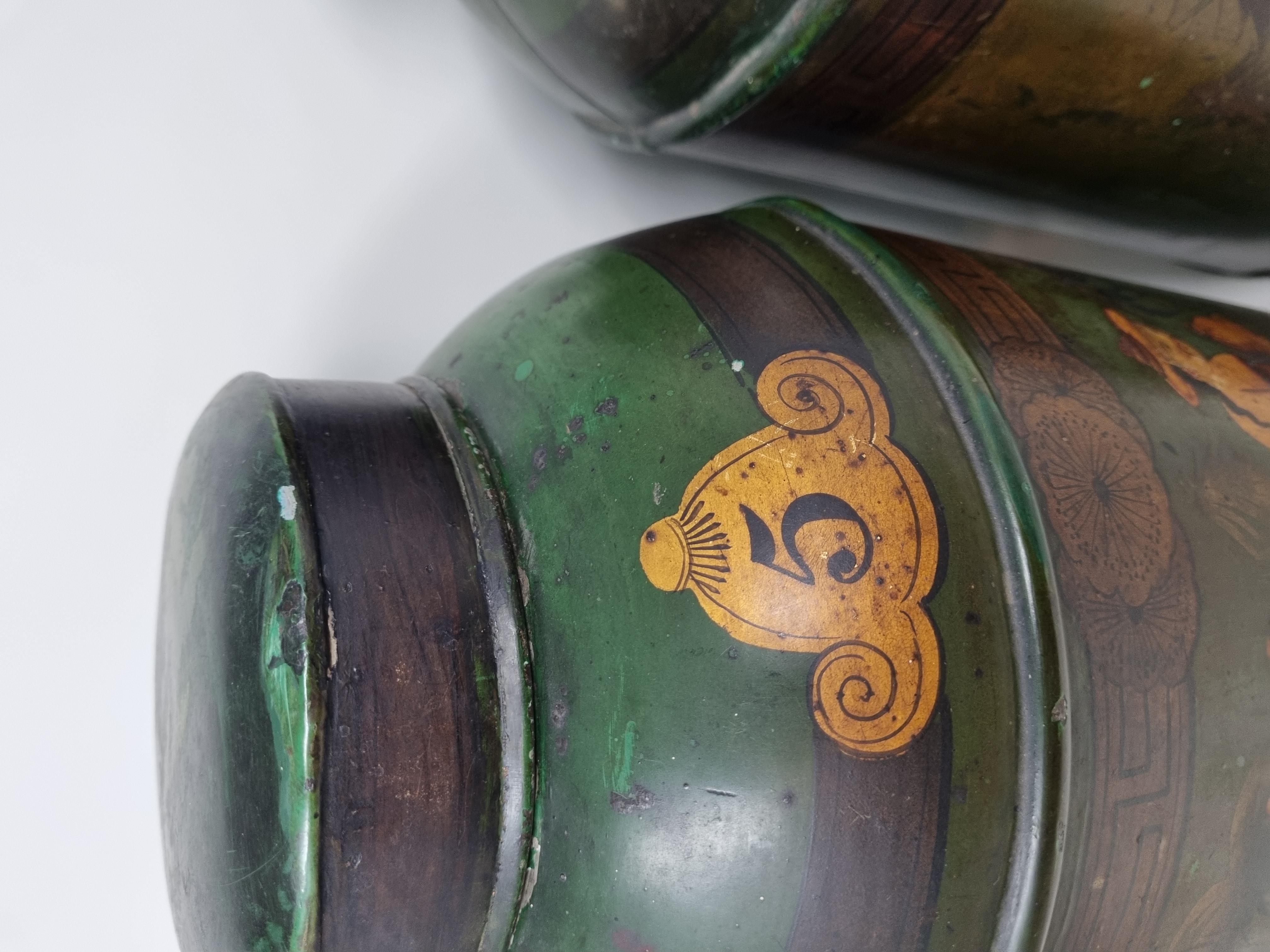 19th Century Painted Metal Tea Containers In Good Condition For Sale In Reggio Emilia, IT