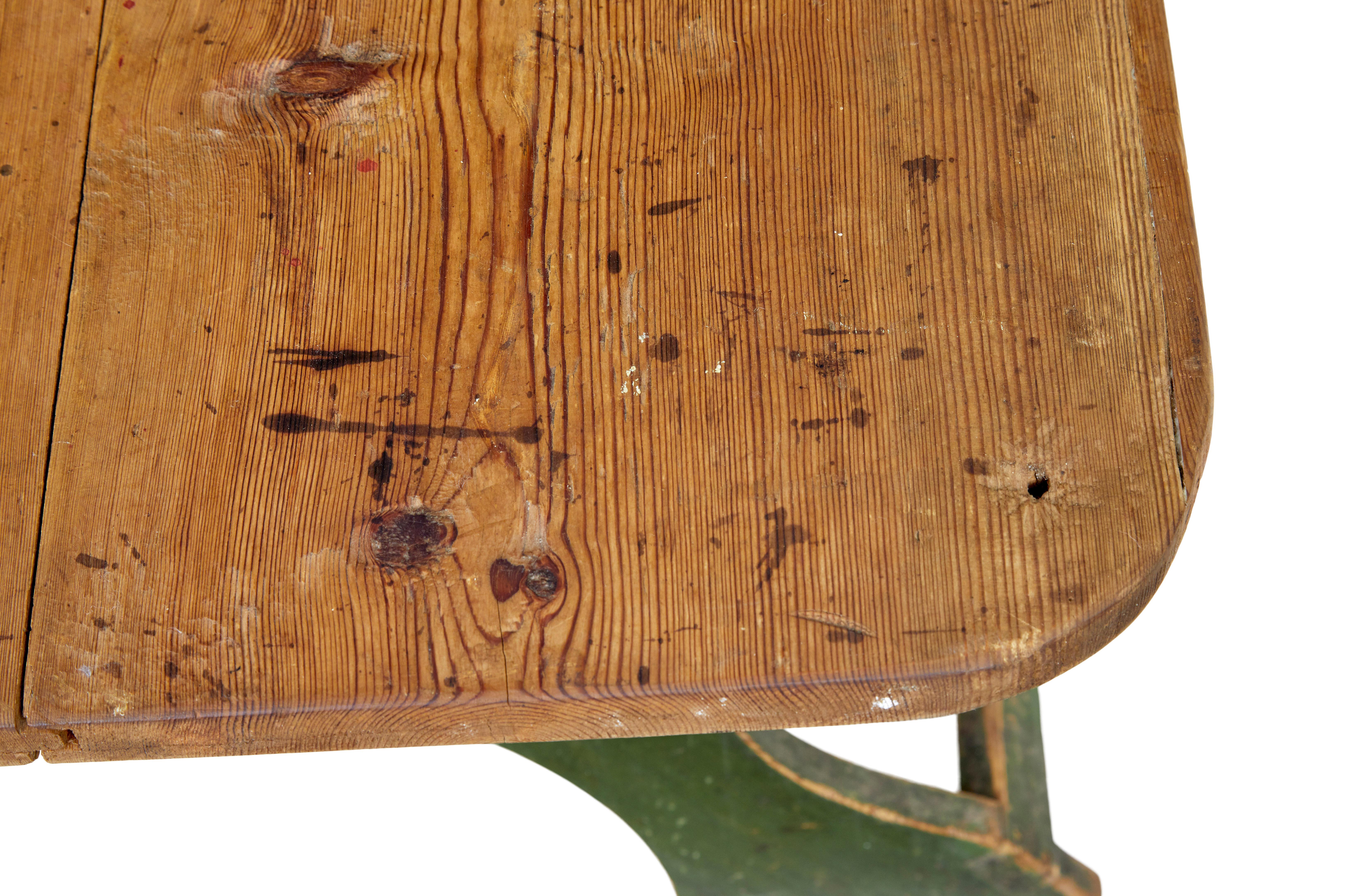 19th century painted pine Swedish trestle table In Good Condition For Sale In Debenham, Suffolk