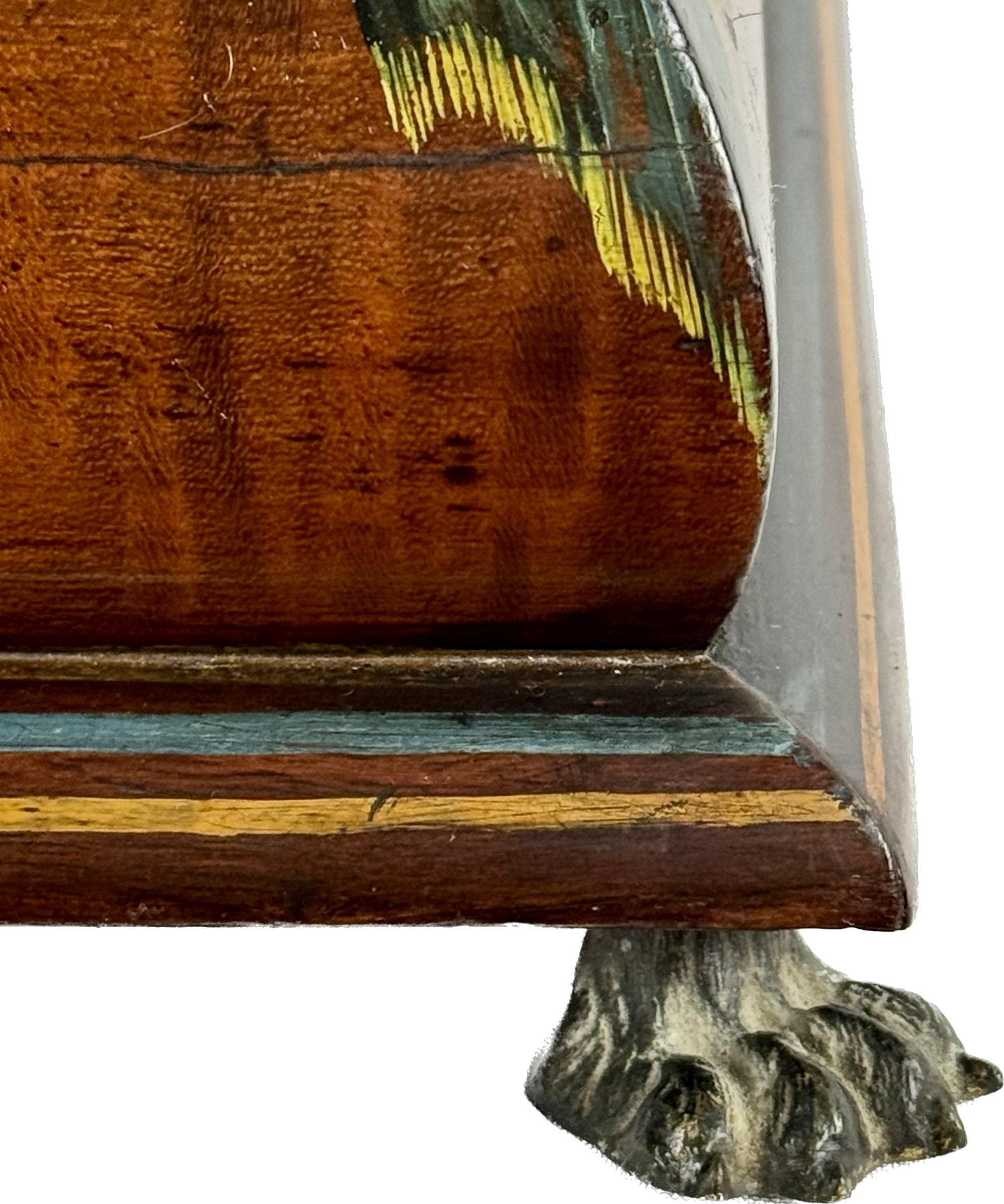 Commode en bois satiné peint du 19e siècle en vente 3