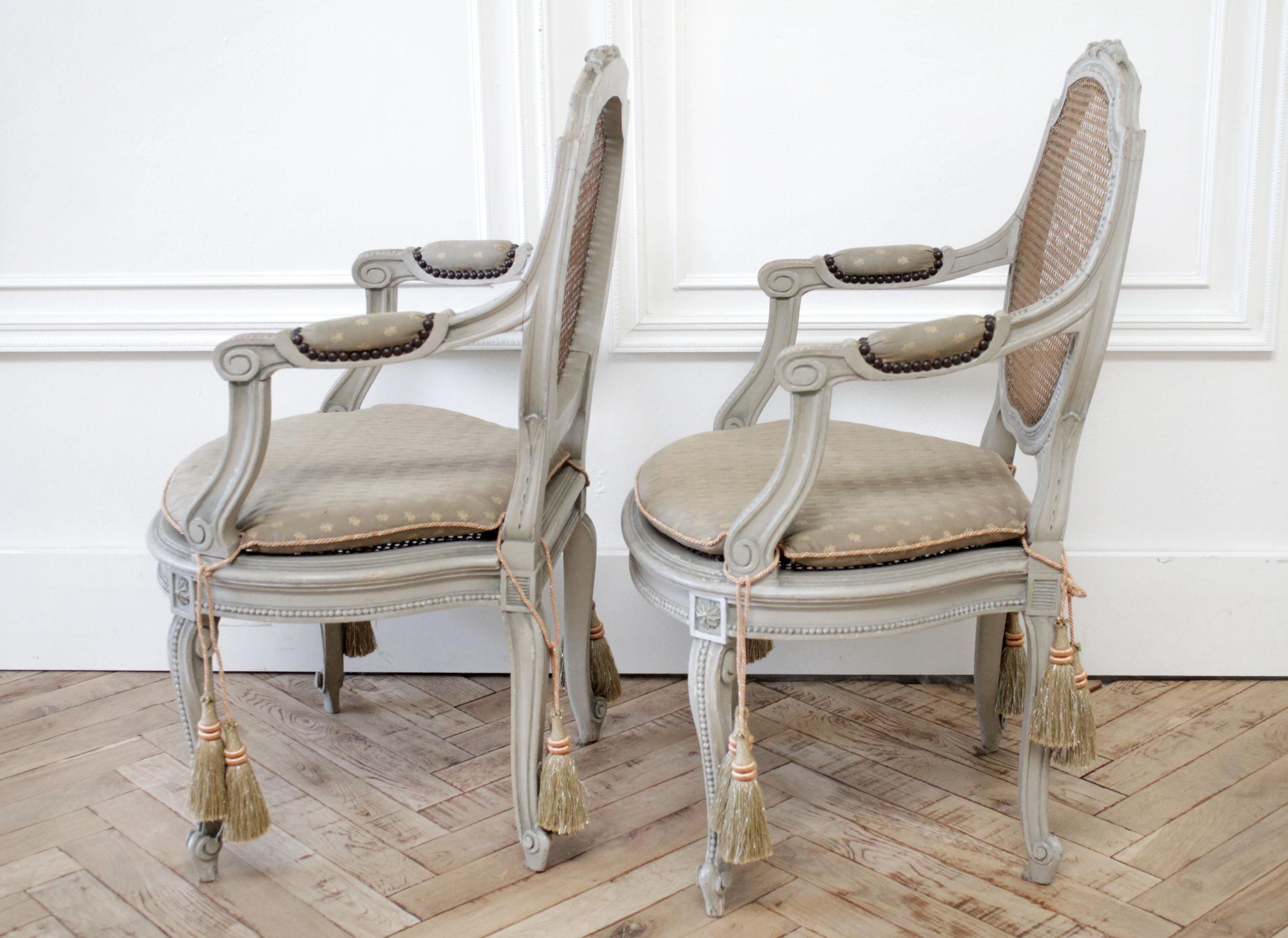 19th Century Painted Sheild Back Ribbon Carved Cane Open Armchairs For Sale 4