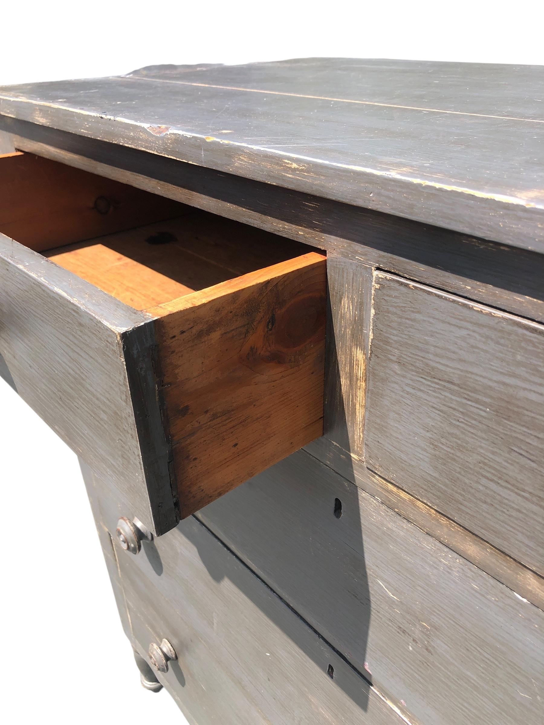 19th Century Painted Sheraton Chest For Sale 3