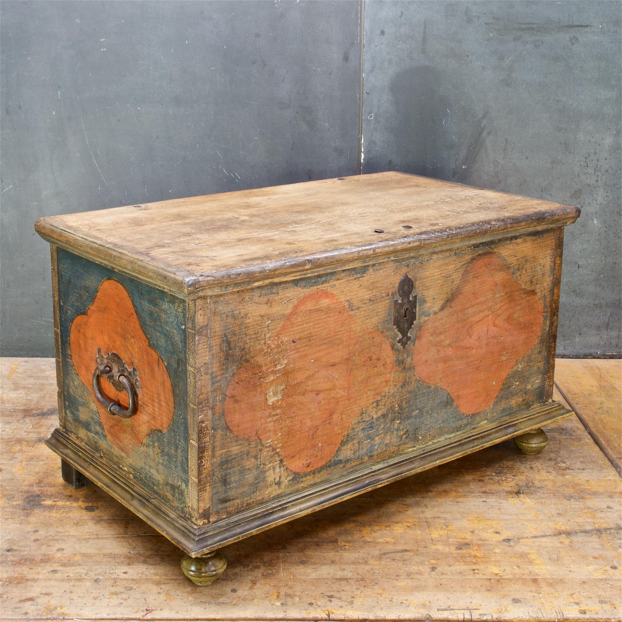 trunk chest for bedroom