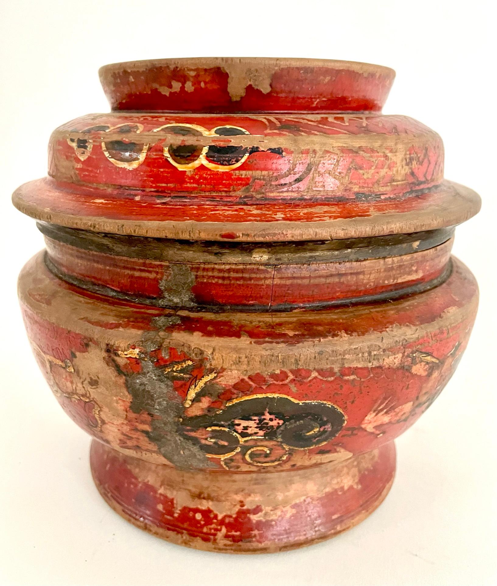 19th Century Painted Wooden Tibetan Bowl For Sale 1