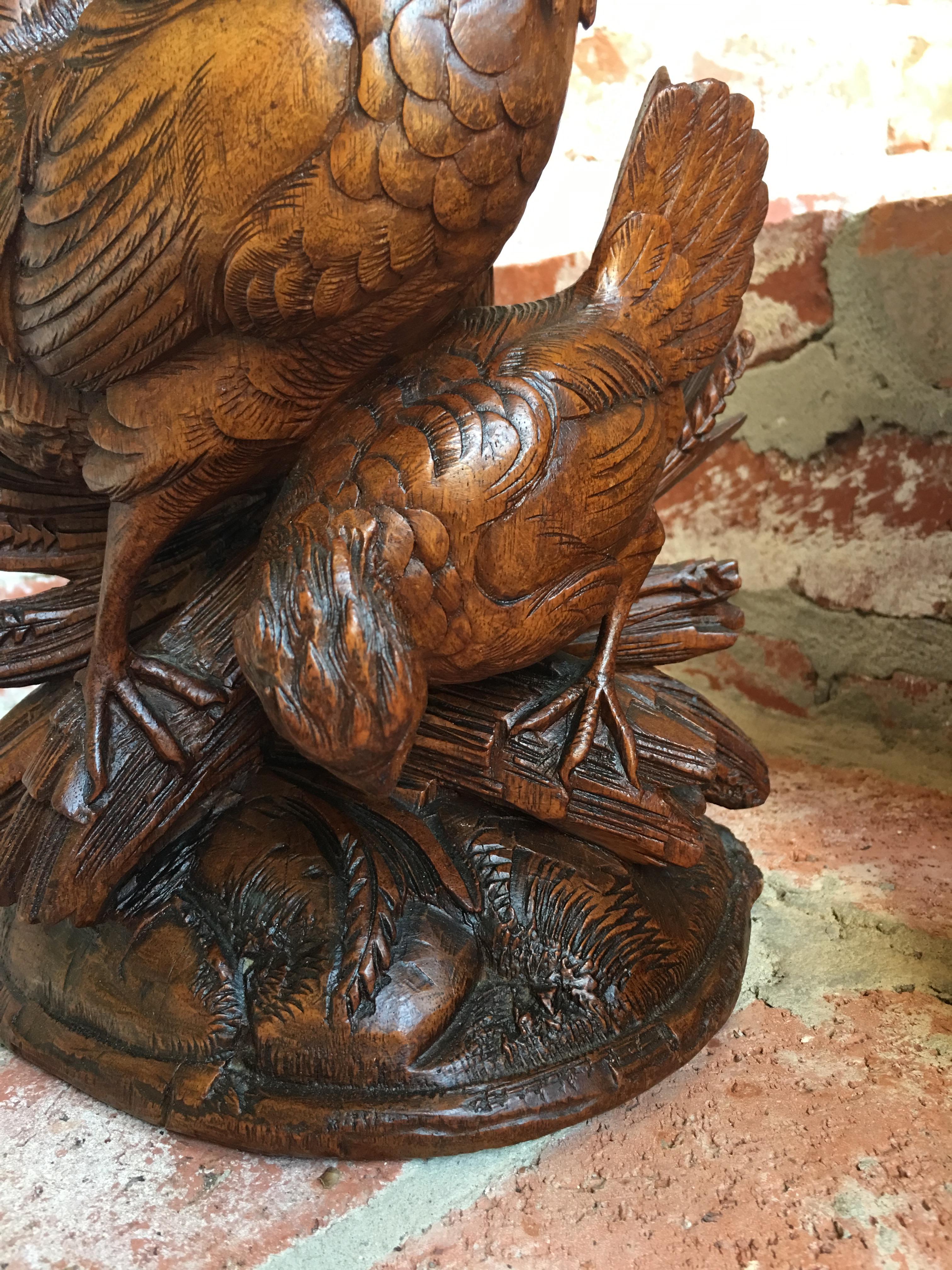 19th century Pair Black Forest Chicken Vase Epergne Candleholder Carved Wood Set For Sale 4