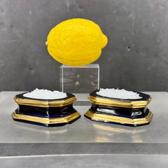 Siglo XIX Pareja de saleros y pimenteros de cristal azul cobalto dorado