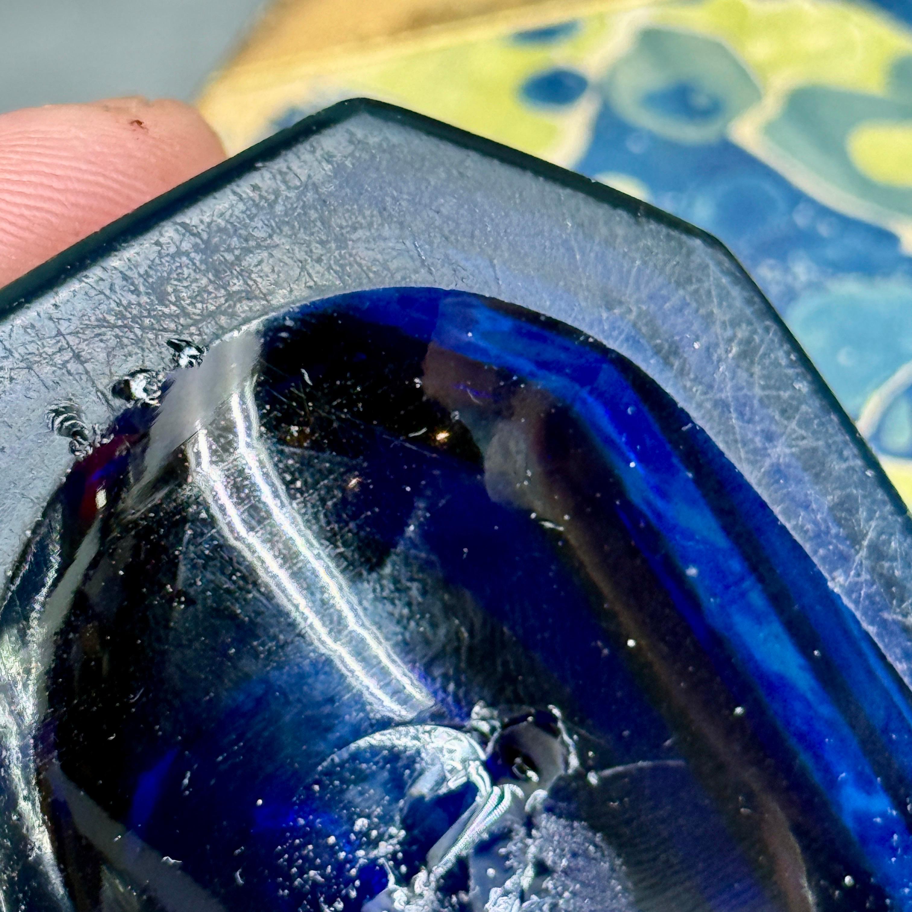 Paire de salières et poivrières en verre doré bleu cobalt du 19e siècle en vente 12