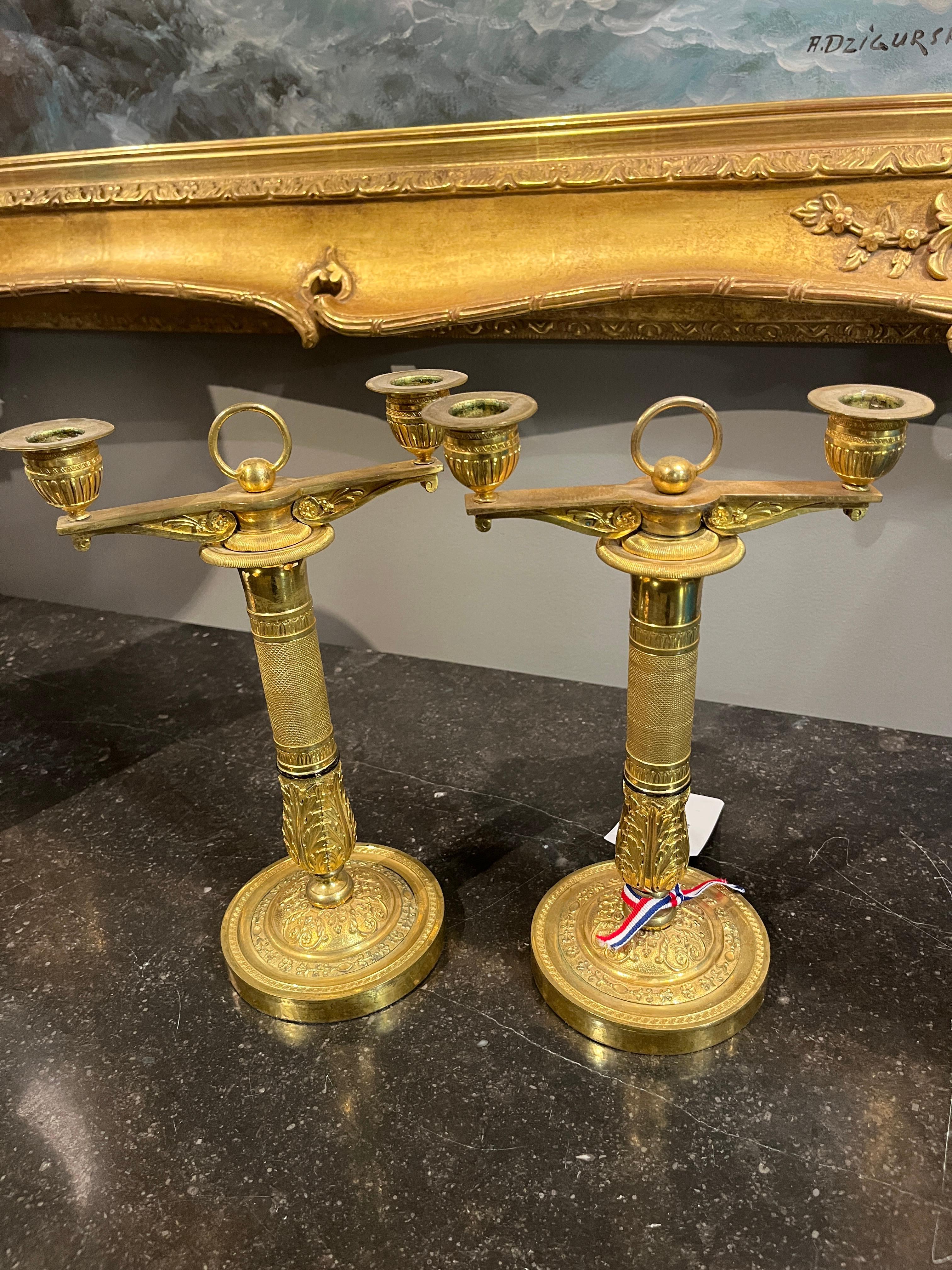 Francese Coppia di candelabri francesi Ormalu del XIX secolo in vendita