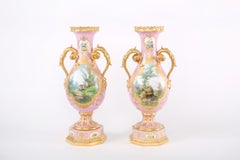 Siglo XIX Pareja Urnas / Jarrones Decorativos de Porcelana Dorada