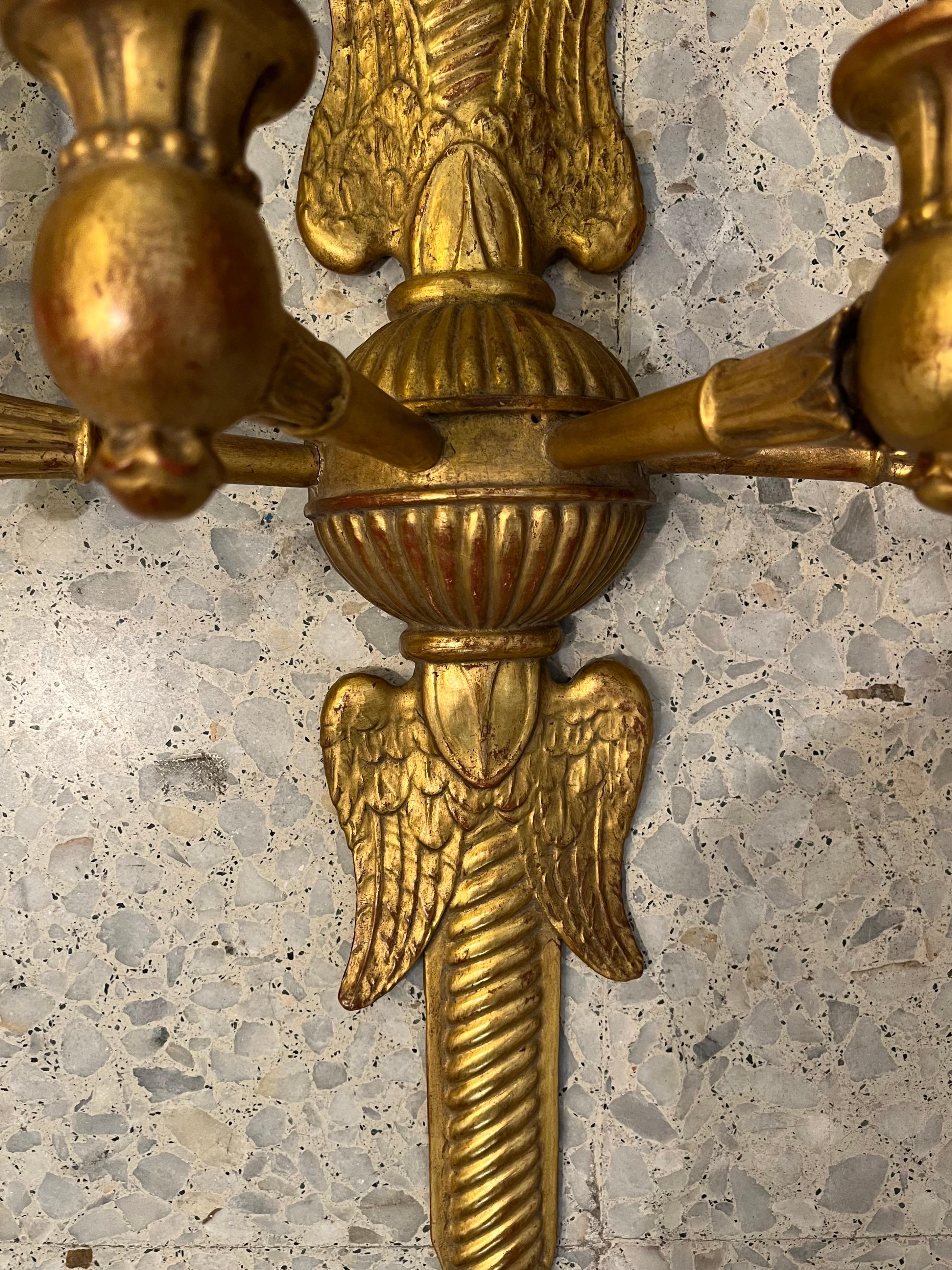 Paire d'appliques Empire du 19e siècle en Wood Wood doré en vente 3
