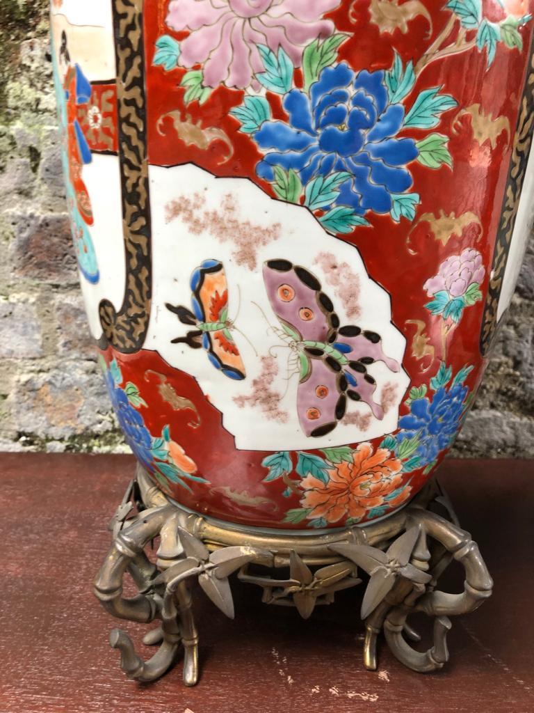 19th Century Pair, Japanese Meiiji Imari Porcelain Vases For Sale 2