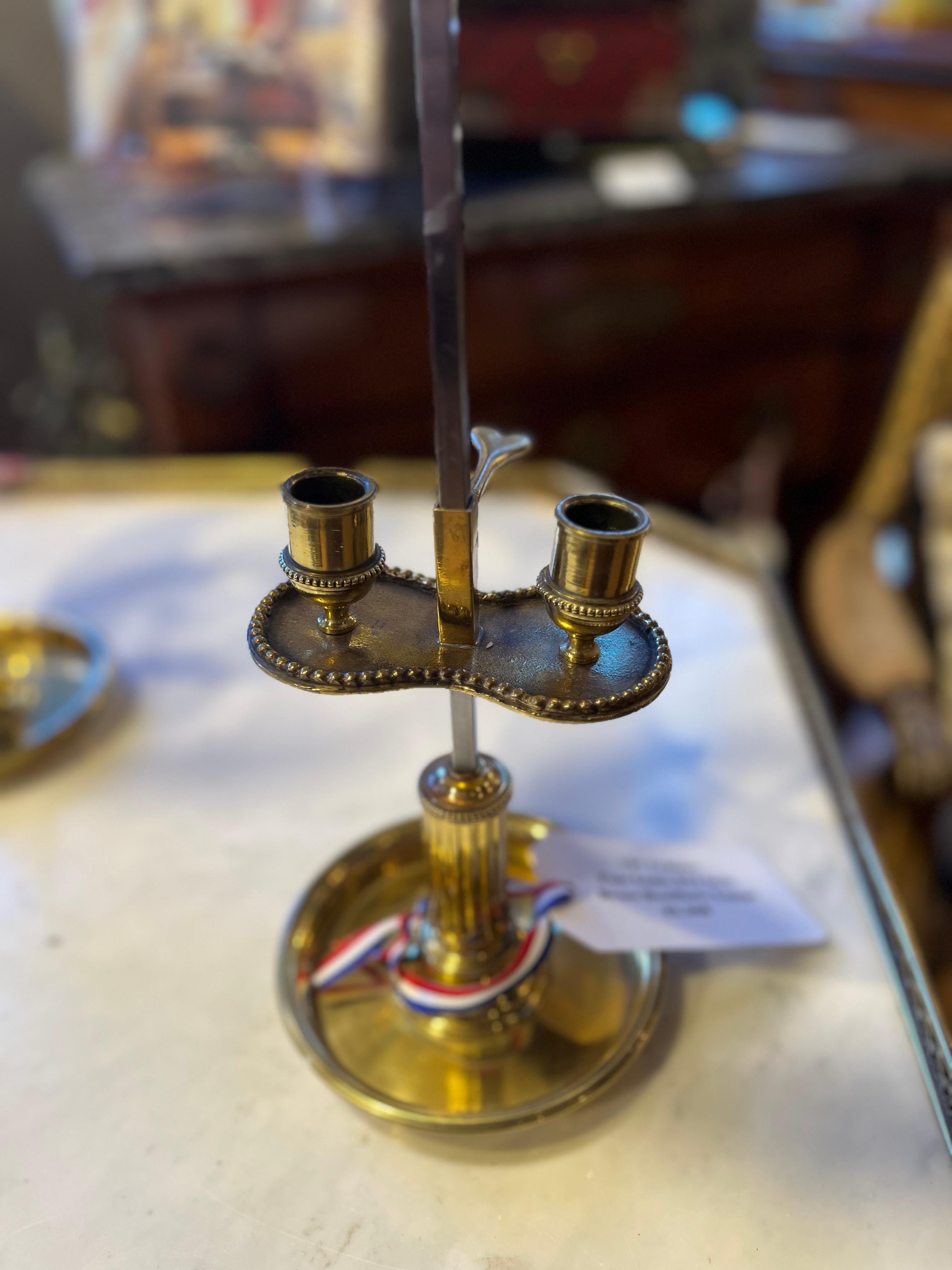 Français Paire de lampes bouillotte de style Louis XVI du 19ème siècle en vente