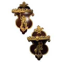 Coppia di mensole da parete neoclassiche Napoleone III in mogano e ormolu del XIX secolo