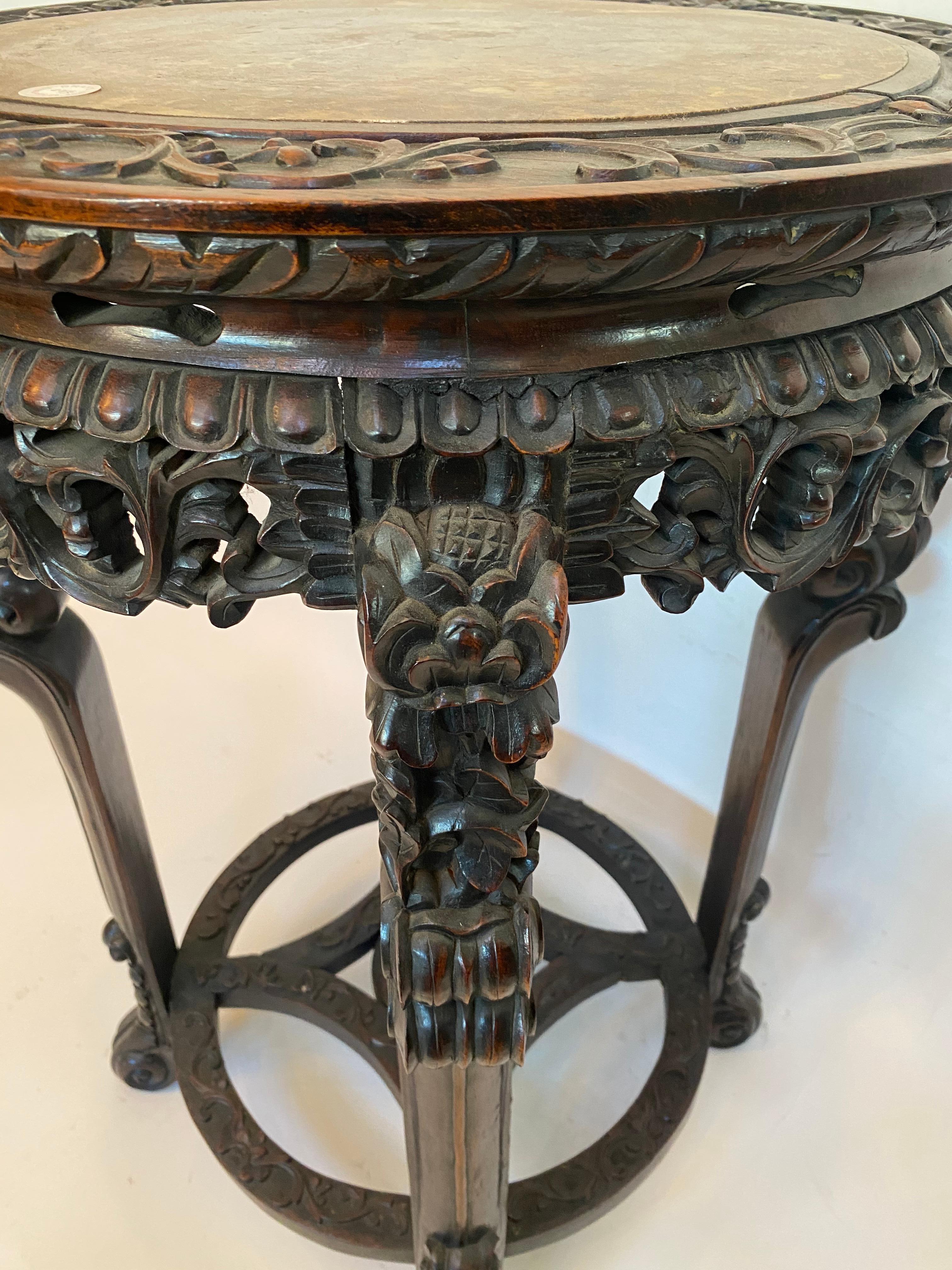 19th Century Pair of Chinese Carved Rosewood Flower Stands Marble-Top For Sale 4