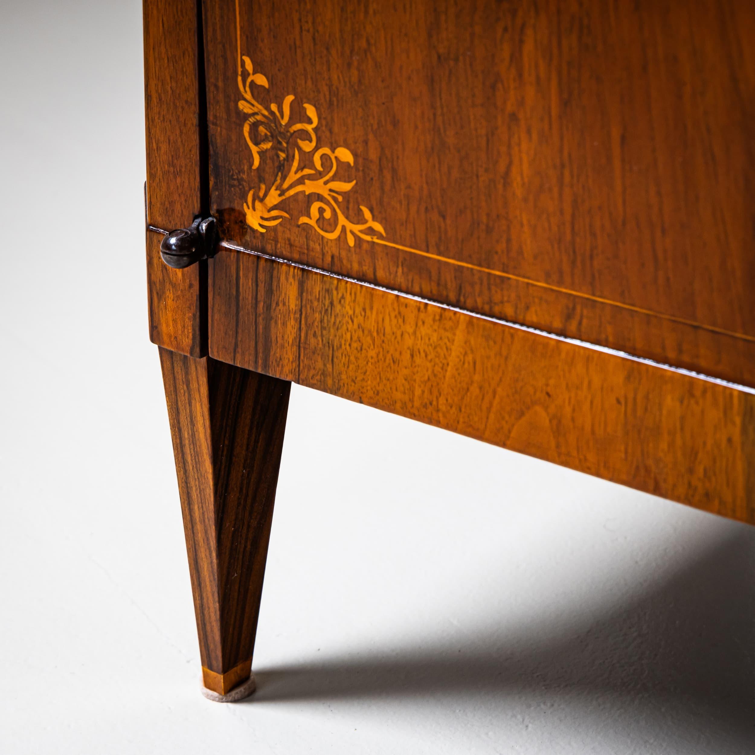 Noce 19th Century Pair of Biedermeier Nightstands, Italy in vendita