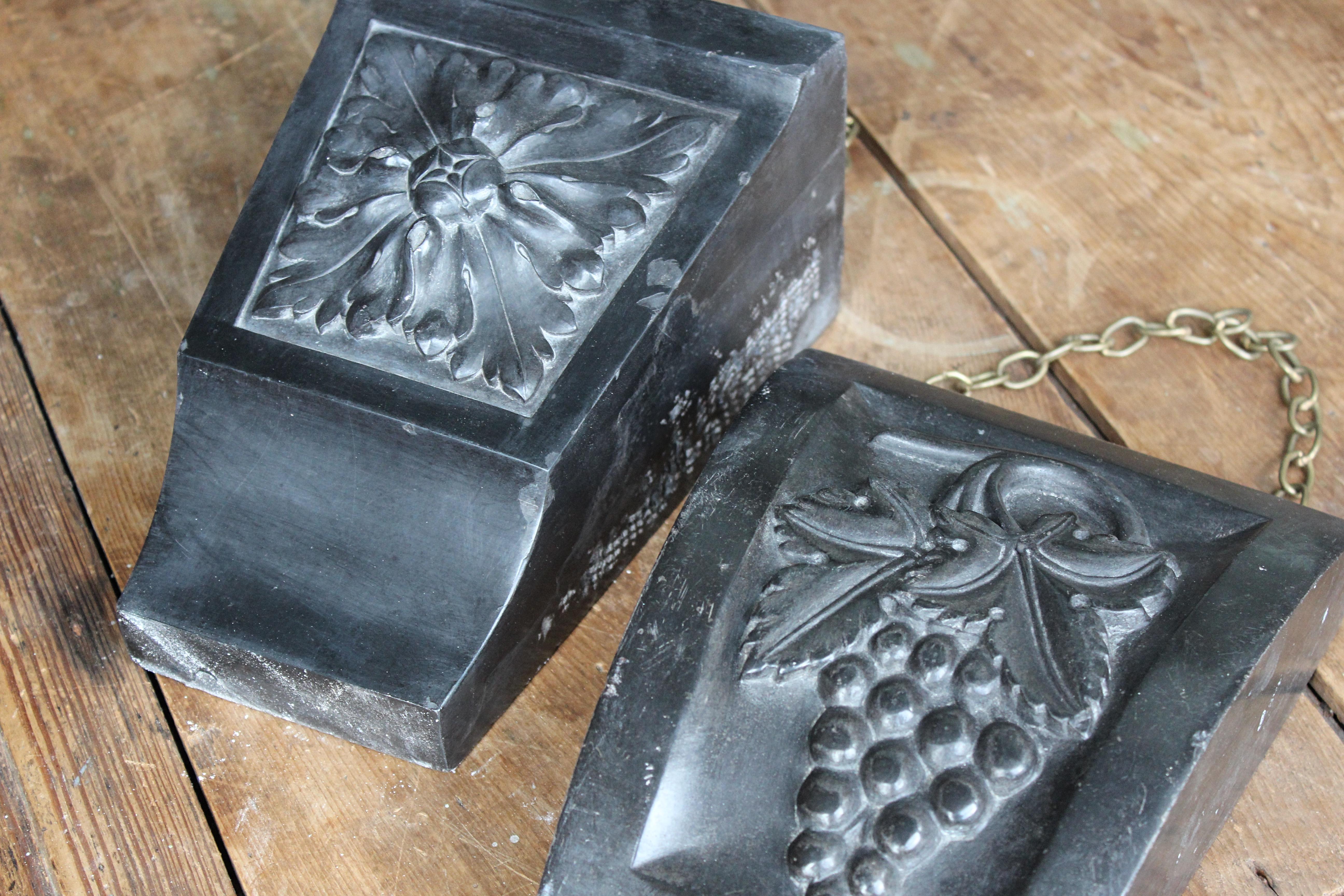 19th Century Pair of Black Carved Marble Architectural Elements Corbels  For Sale 2