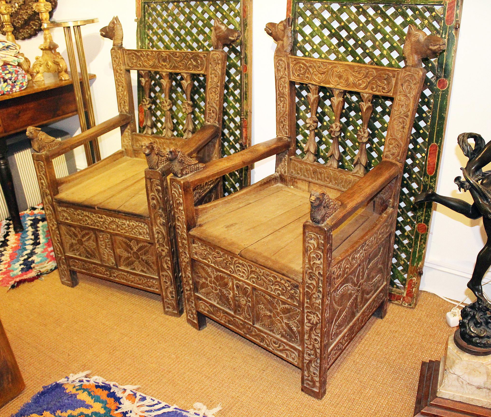 Hand-Carved 19th Century Pair of Bolivian Hand Carved Wooden Armchairs For Sale