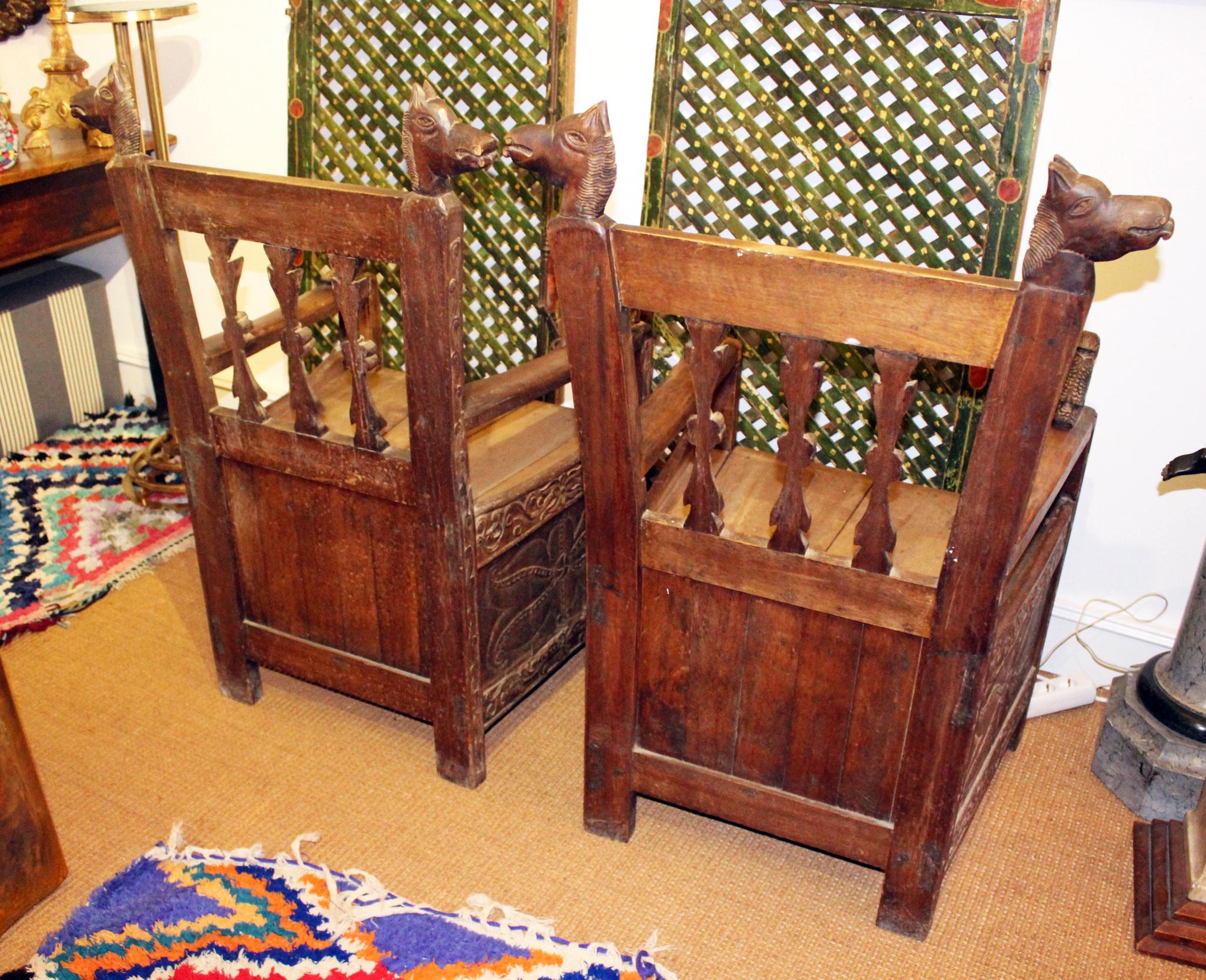 19th Century Pair of Bolivian Hand Carved Wooden Armchairs For Sale 3