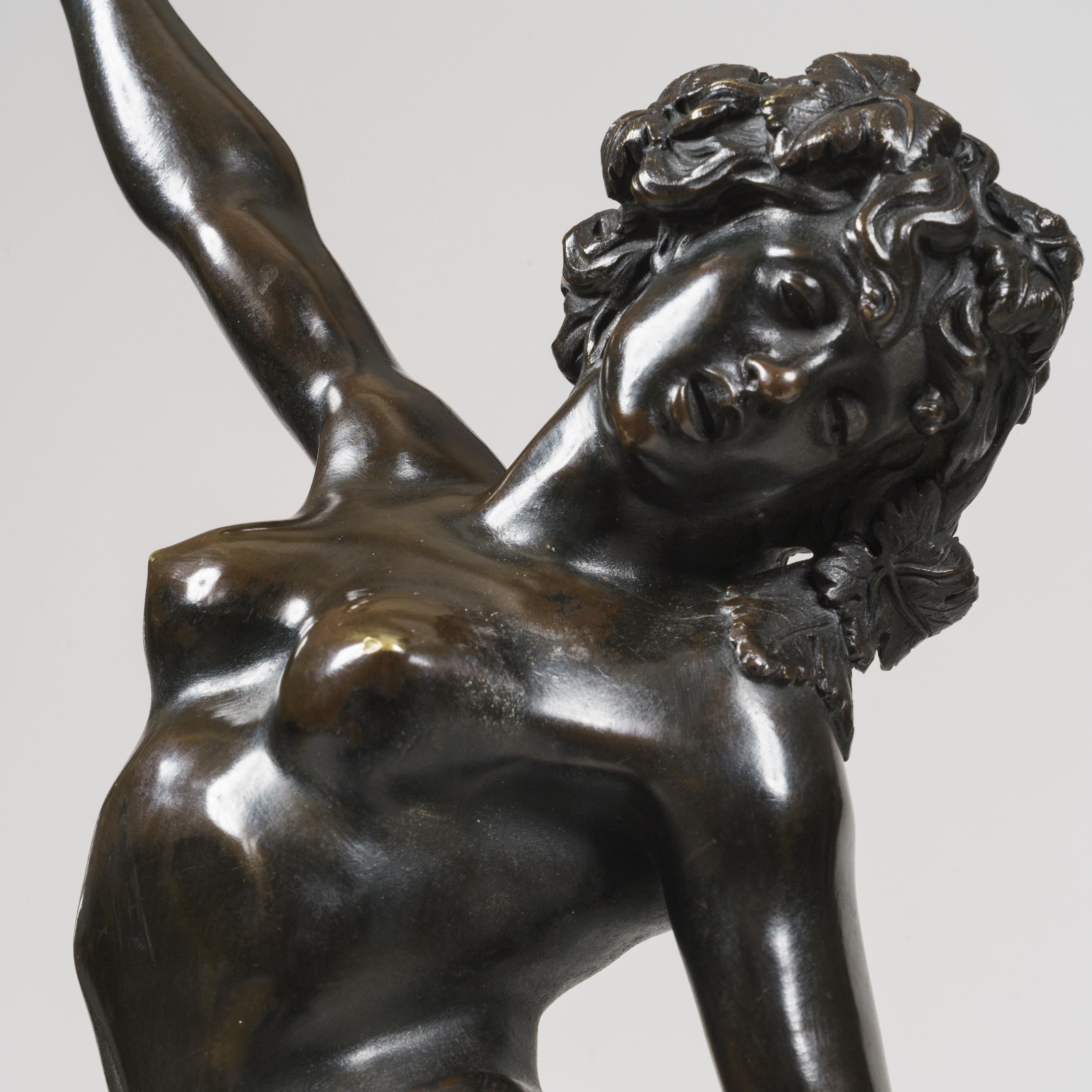 Paire de statuettes en bronze du XIXe siècle d'après des modèles de Clodion Bon état - En vente à London, GB