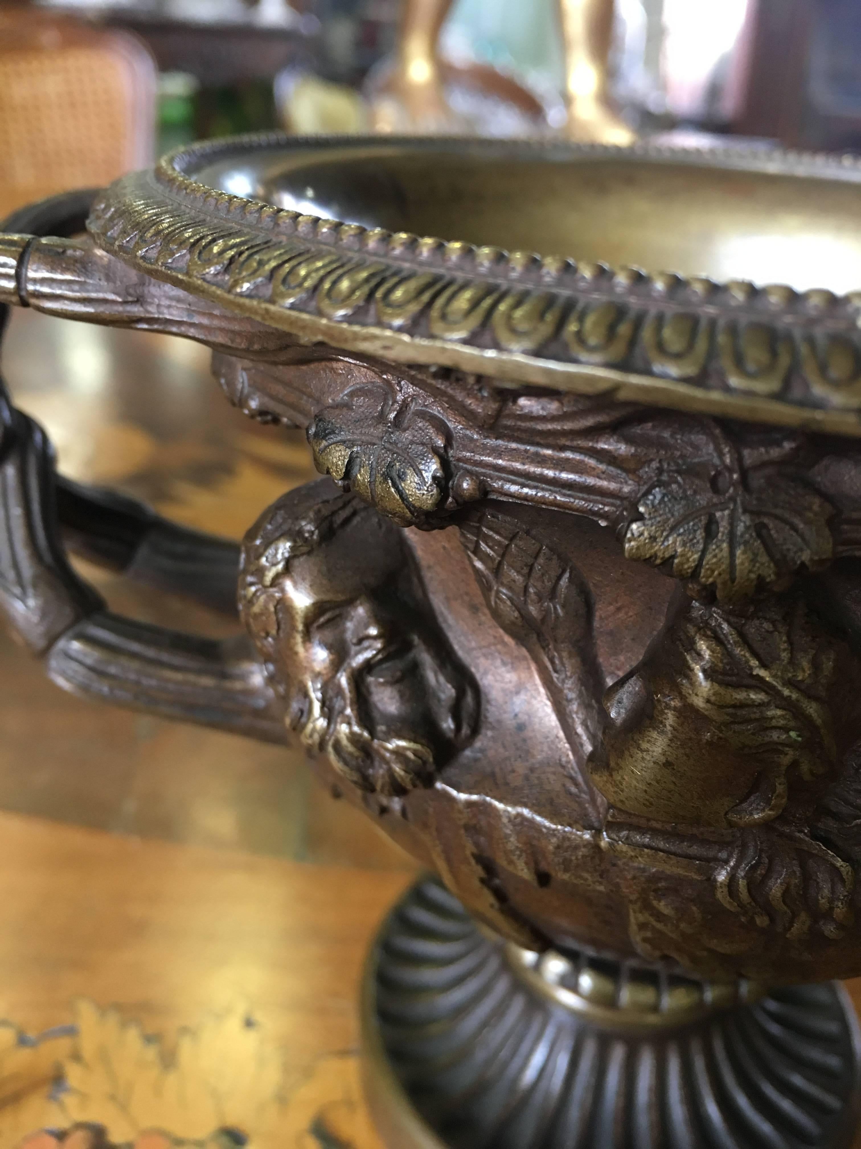 19th Century Pair of French Bronze Vases by F. Barbedienne In Good Condition For Sale In Sofia, BG