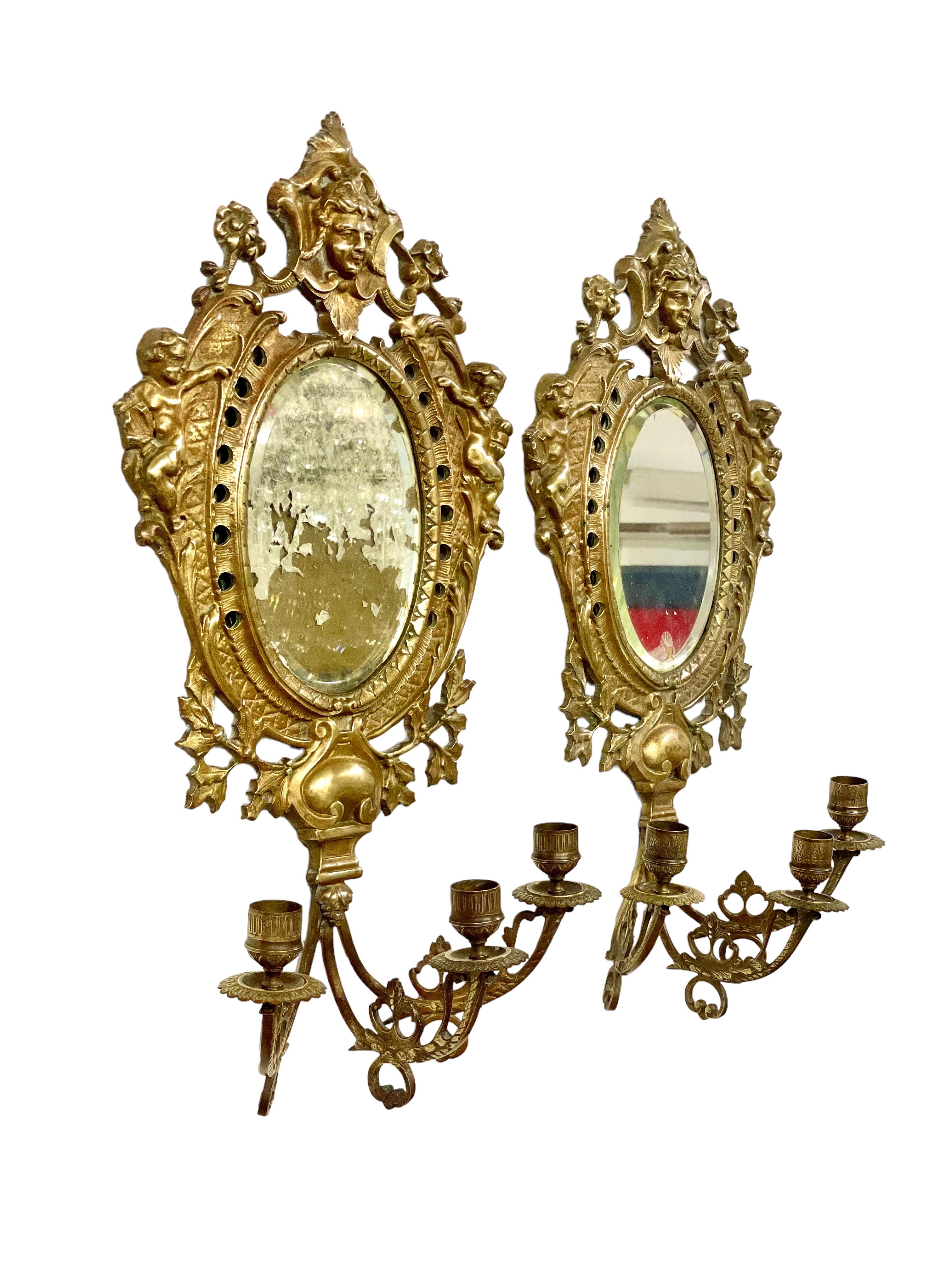 19th Century Pair of Bronze Wall Girandole Mirrors Sconces In Good Condition For Sale In LA CIOTAT, FR
