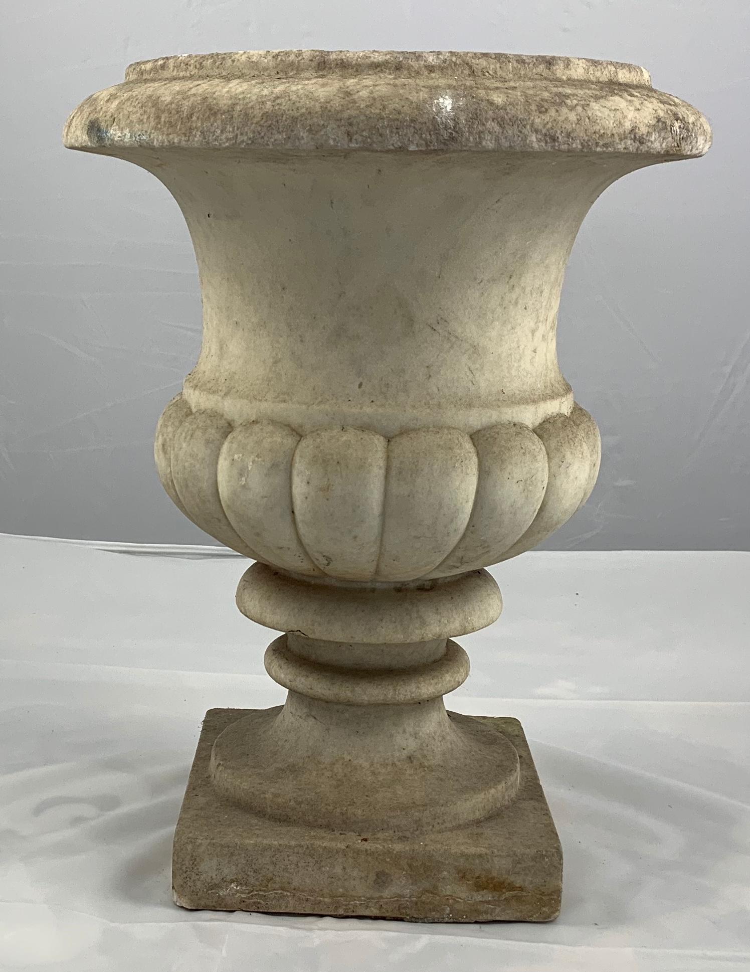 19th Century Pair of Carrara Marble Campana Shaped Garden Urns In Fair Condition For Sale In London, GB
