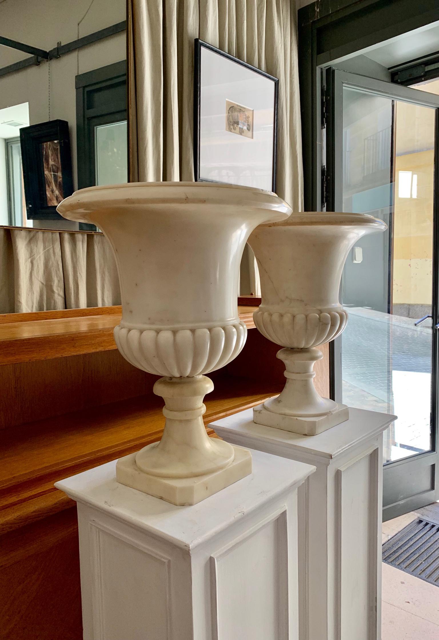  Pair of Carrara Marble Medici Vases or Urns 2