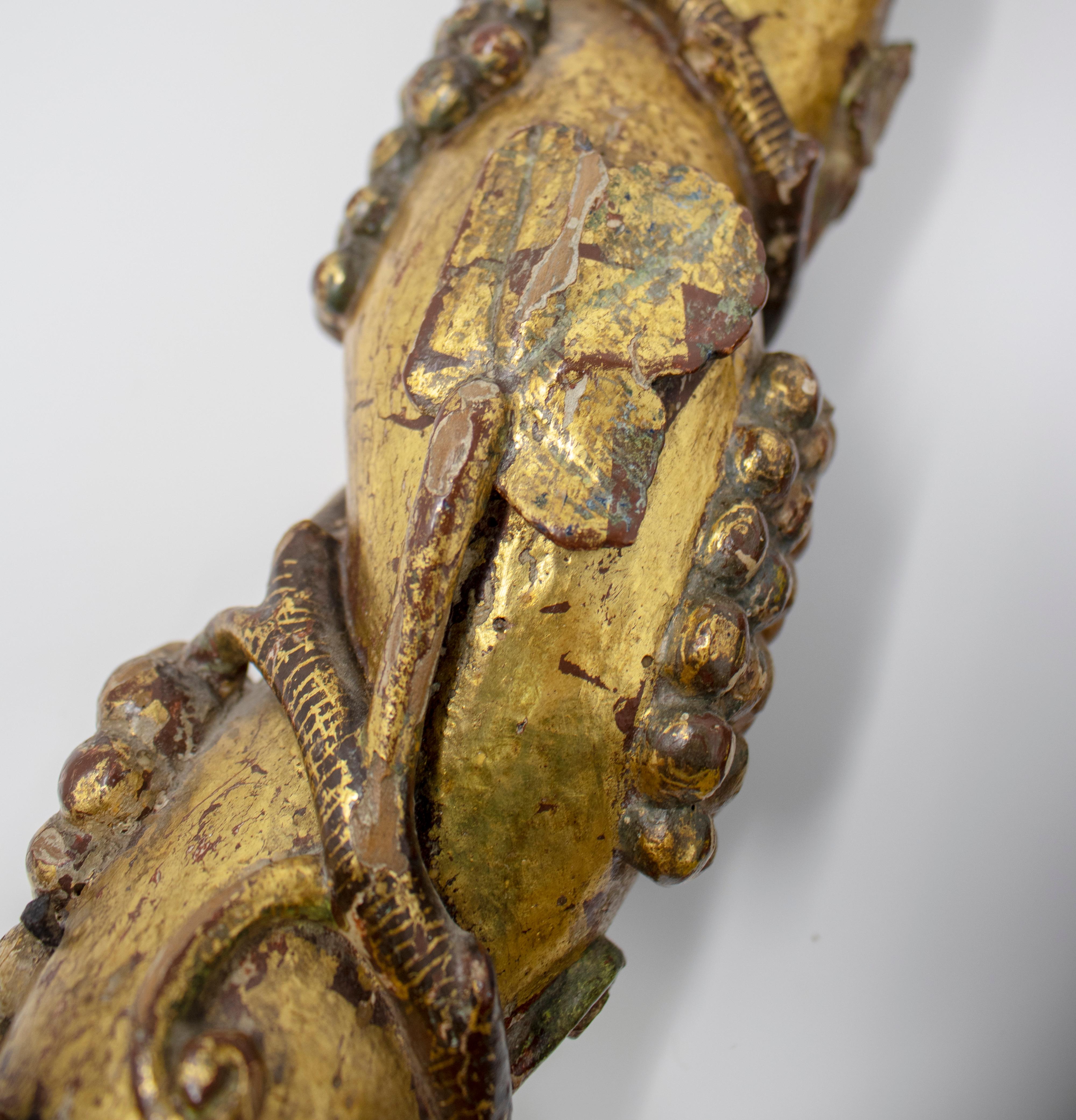 Gold Leaf 19th Century Pair of Carved Salomonic Gild Wood Spanish Castilian School Columns For Sale