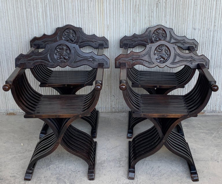 19th Century Pair of Carved Walnut Folding Scissors Savonarola Bench or Settle For Sale 6