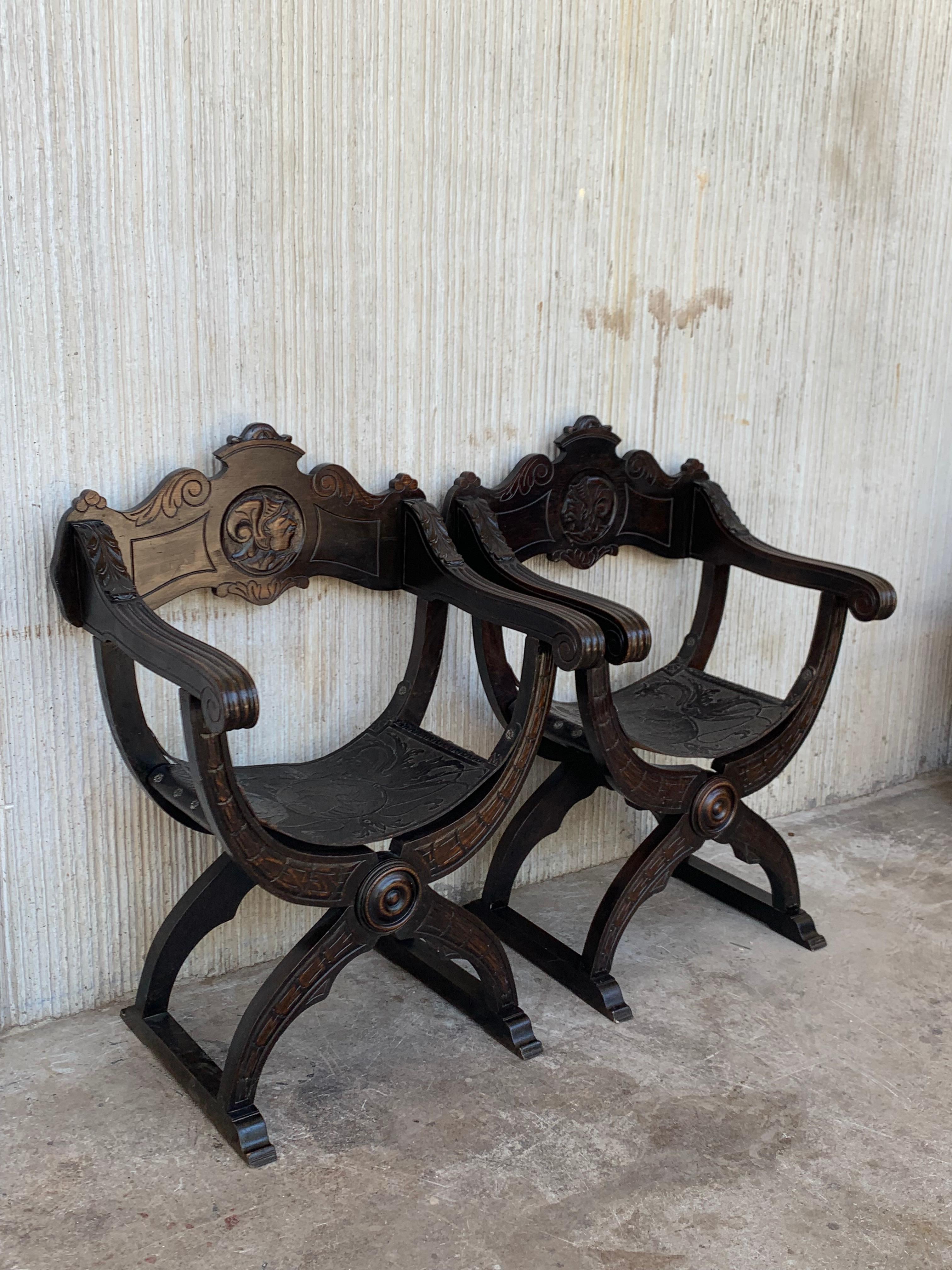 Italian 19th Century Pair of Carved Walnut Tooled Leather Savonarola Bench or Settee For Sale