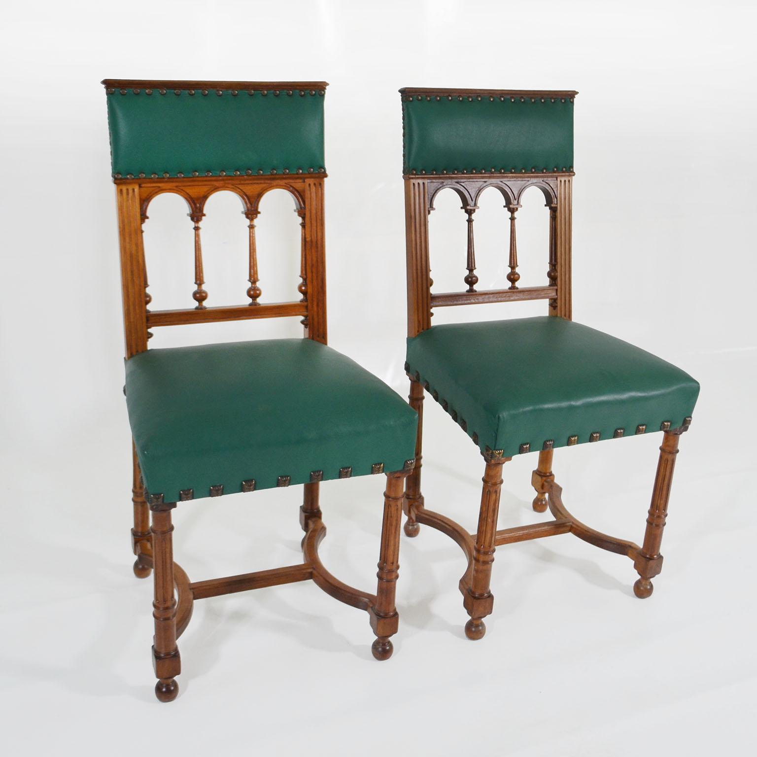 Hand-Carved 19th Century Pair of Catalan Accent Chairs