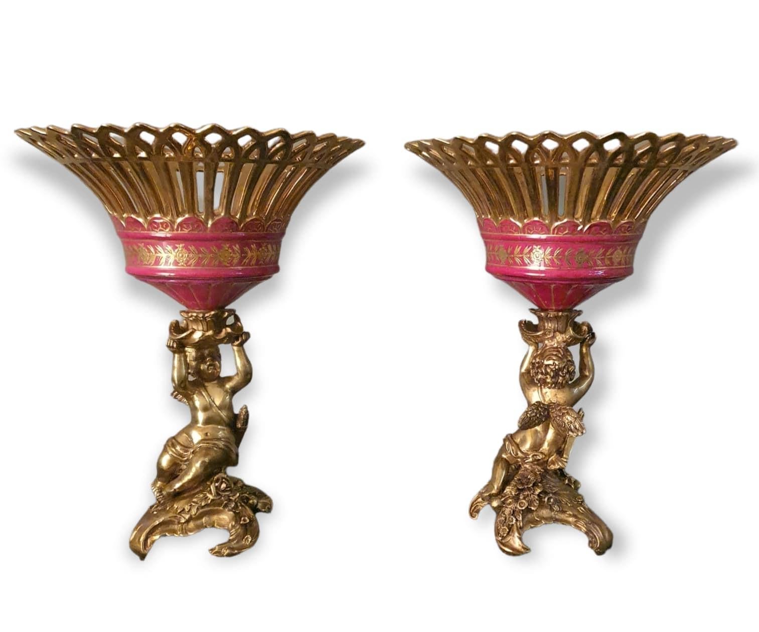 19th Century, Pair of Centerpieces in Gilded Bronze and Porcelain For Sale 1