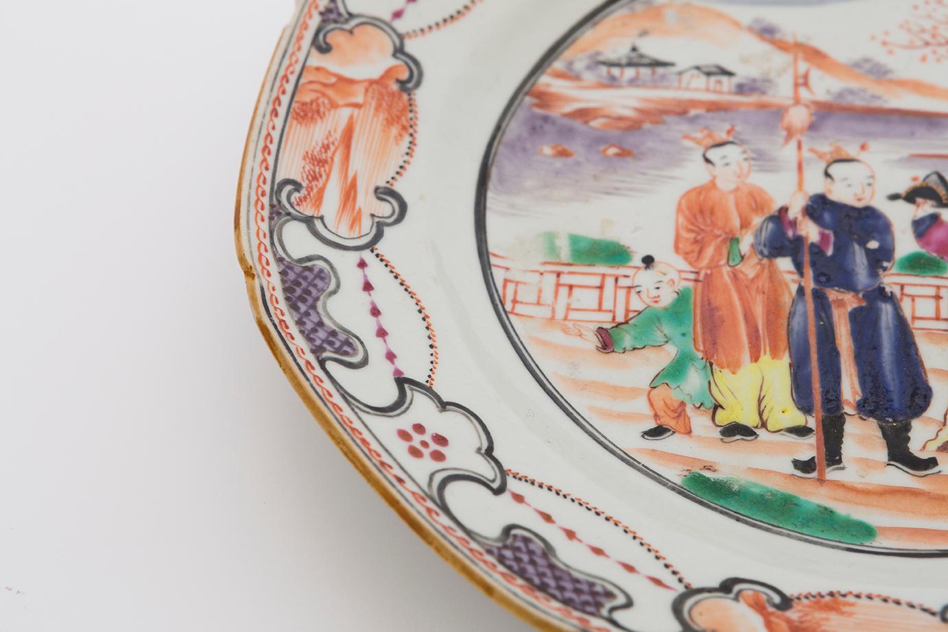 19th Century Pair of Chinese Export Plates For Sale 2