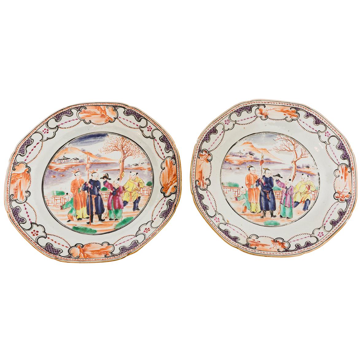19th Century Pair of Chinese Export Plates For Sale