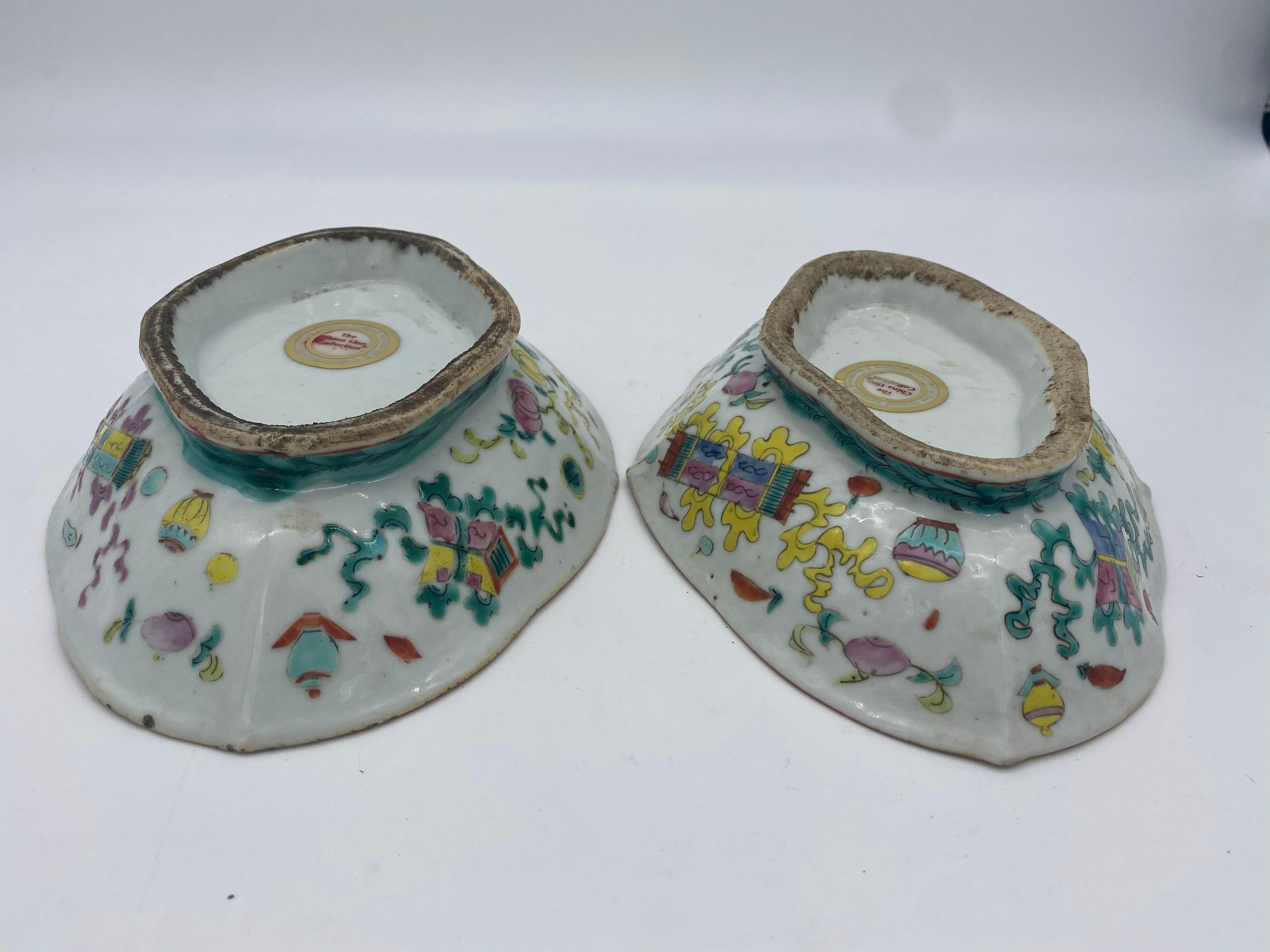 XIXe siècle Paire de plats à fruits en porcelaine chinoise du 19ème siècle en vente